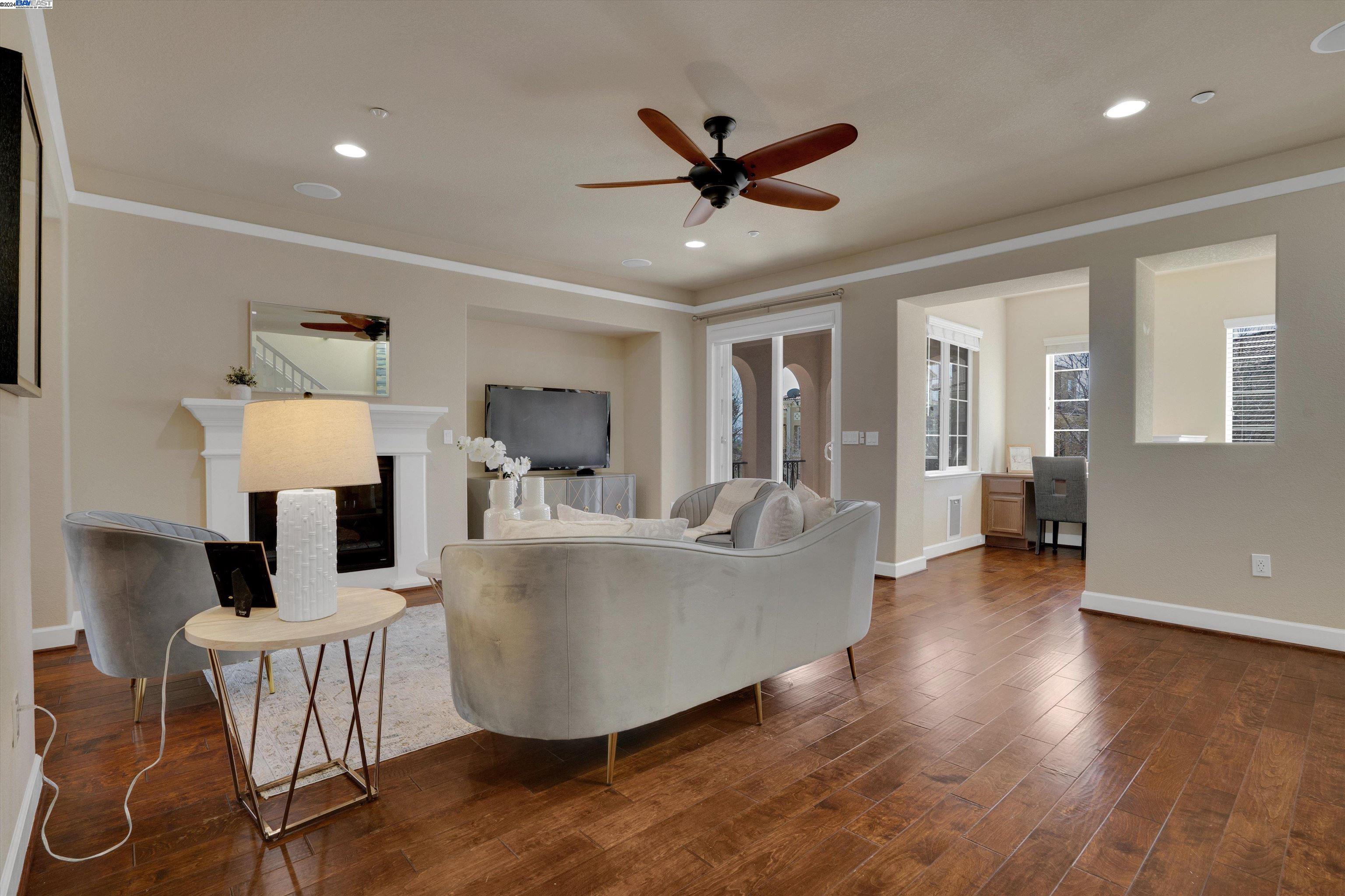 Photo #5: 41053440 Listing 