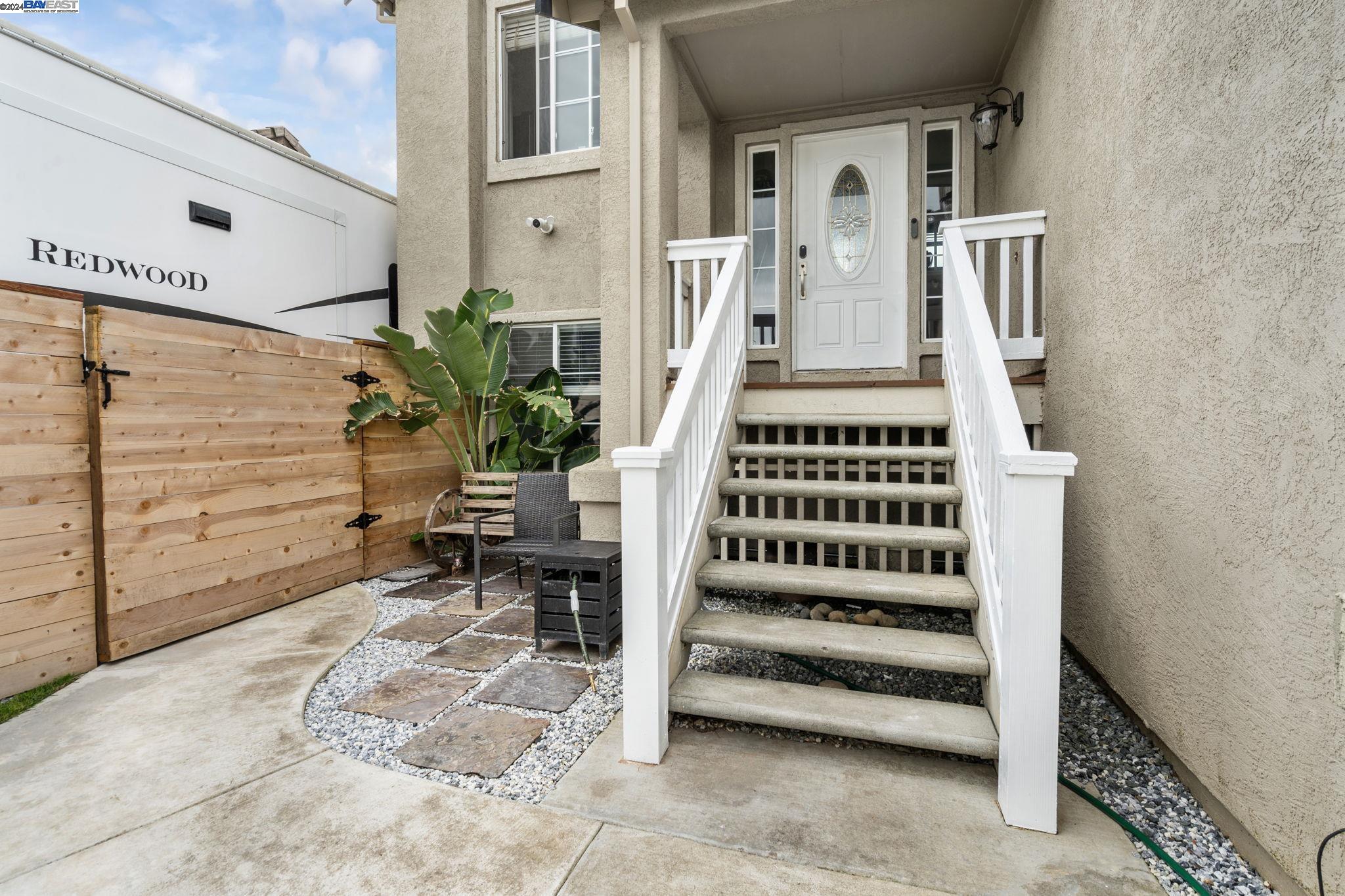 Detail Gallery Image 6 of 40 For 4042 Regatta Dr, Discovery Bay,  CA 94505 - 4 Beds | 2/1 Baths