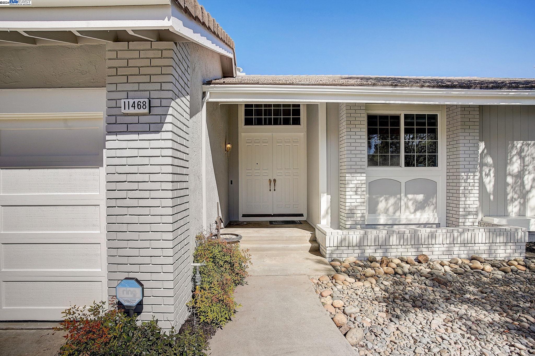 Detail Gallery Image 9 of 60 For 11468 Rothschild Pl, Dublin,  CA 94568 - 4 Beds | 2/1 Baths