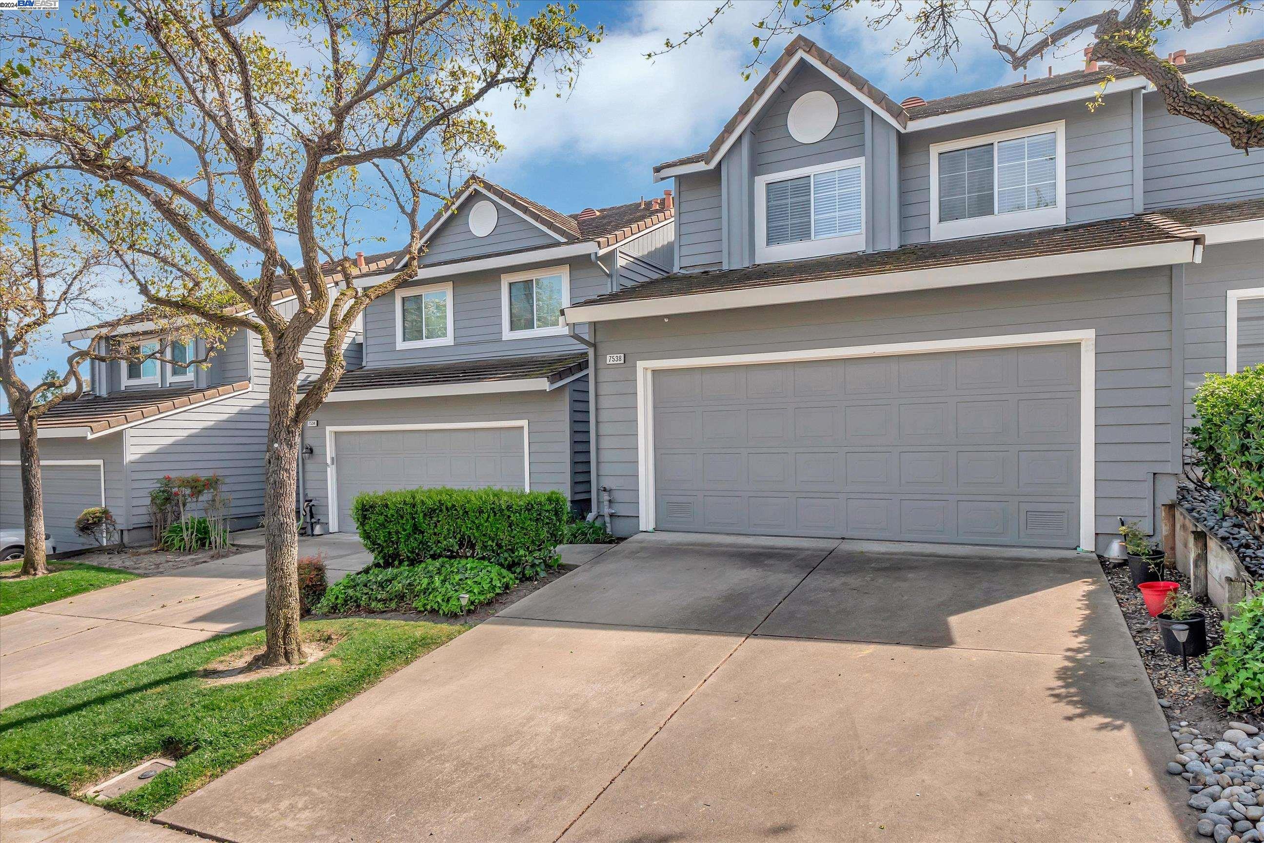 Detail Gallery Image 1 of 1 For 7538 Rolling Hills Cir, Dublin,  CA 94568 - 3 Beds | 2/1 Baths