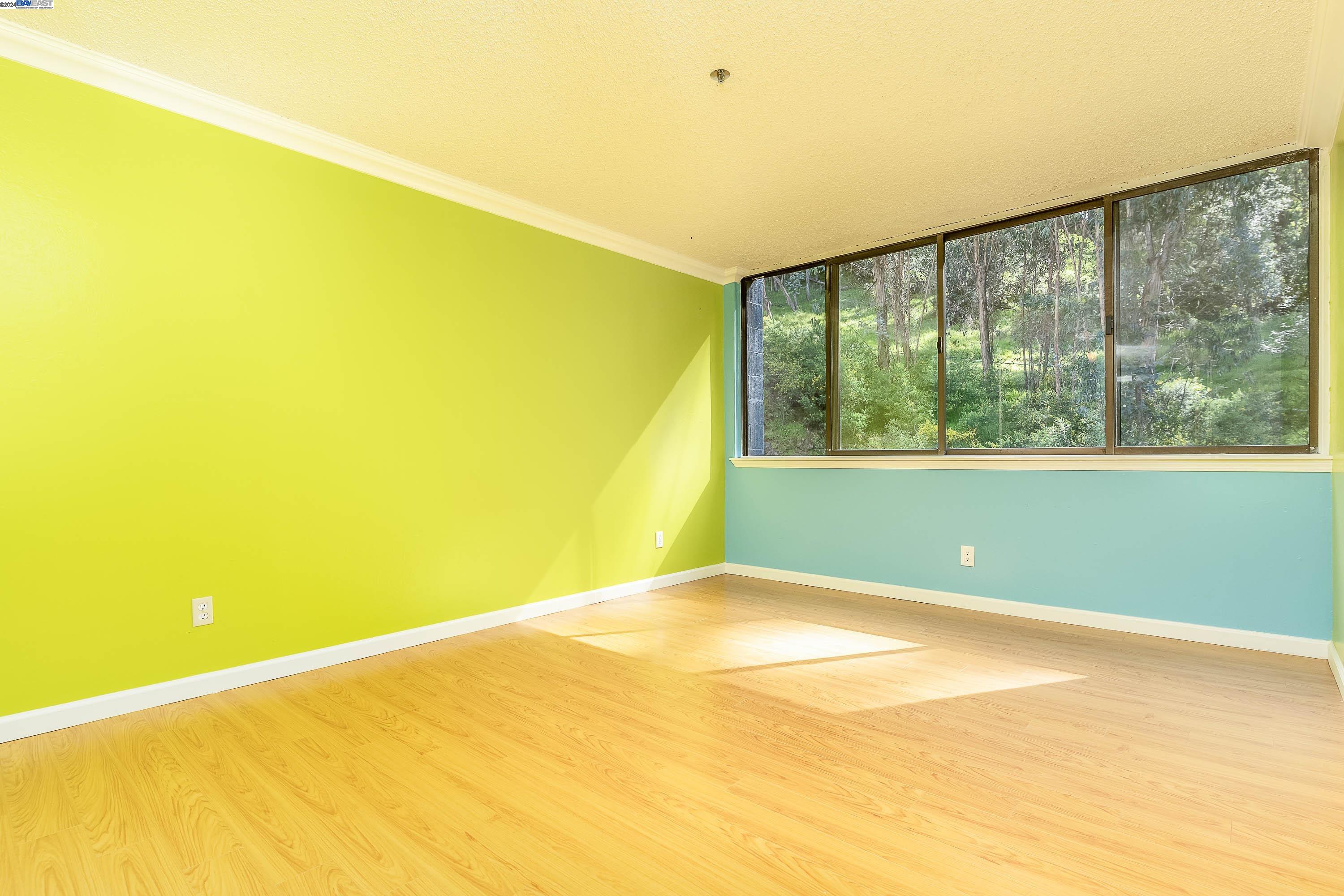 Detail Gallery Image 15 of 44 For 555 Pierce St #440,  Albany,  CA 94706 - 2 Beds | 2 Baths