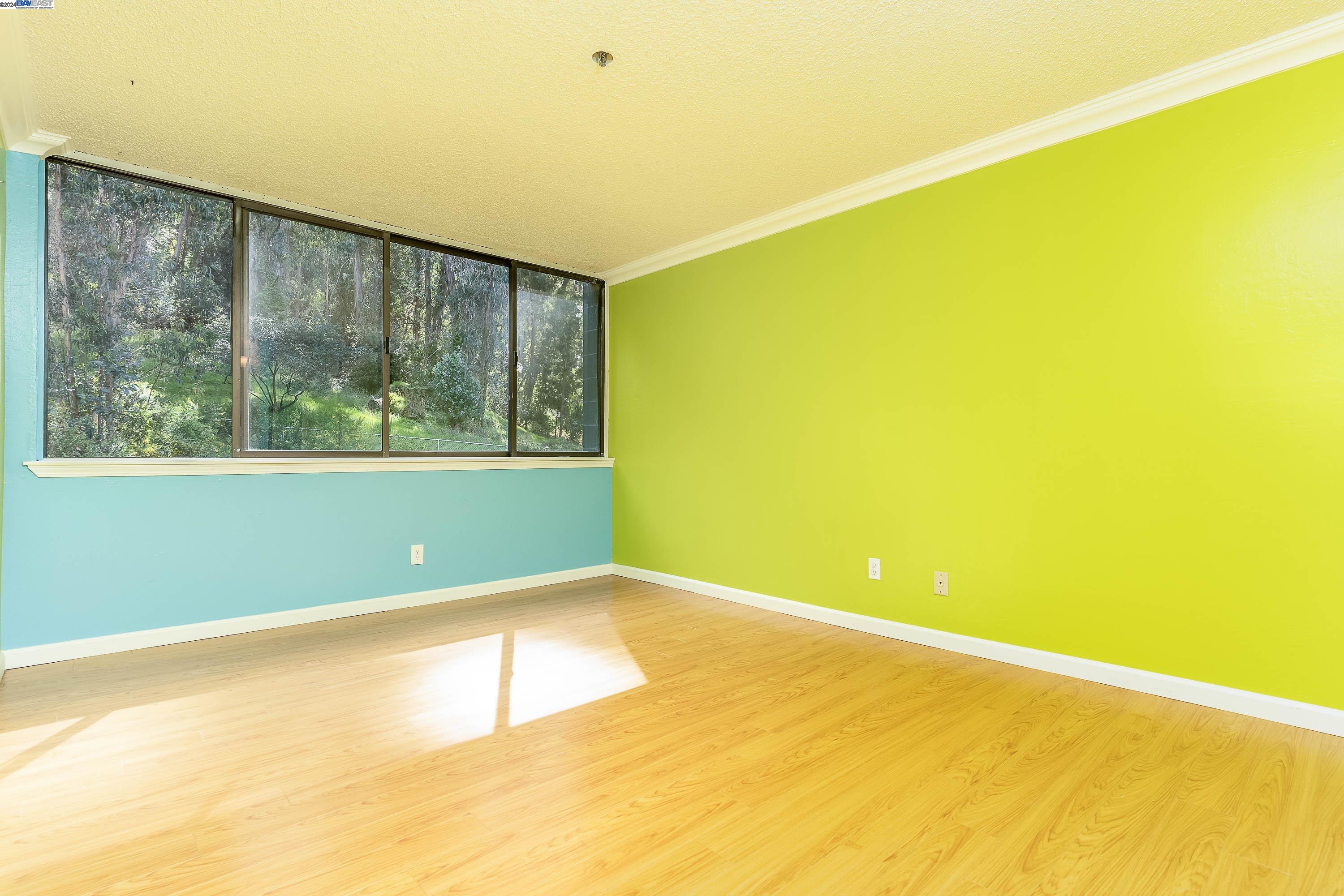 Detail Gallery Image 16 of 44 For 555 Pierce St #440,  Albany,  CA 94706 - 2 Beds | 2 Baths