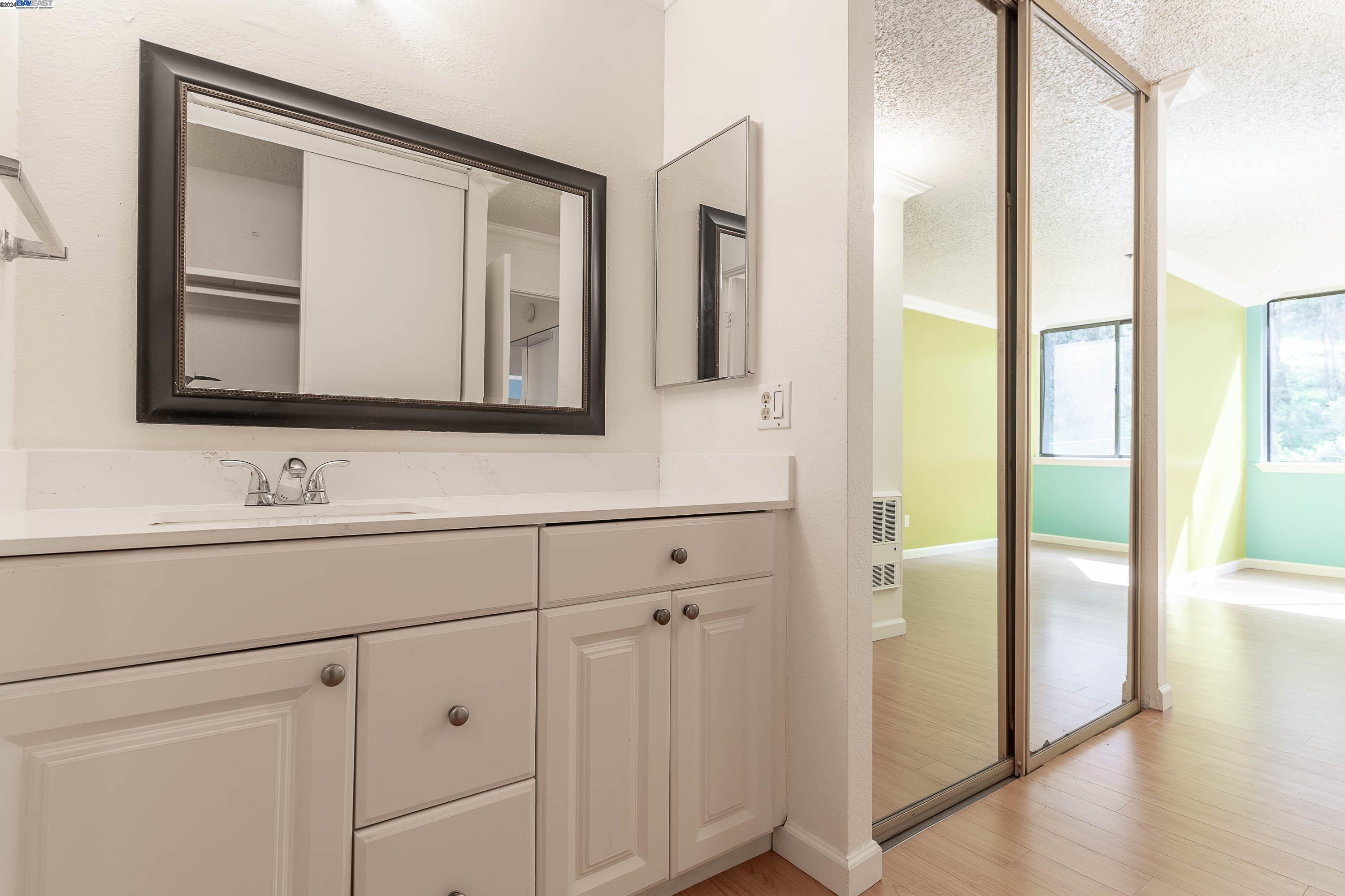 Detail Gallery Image 17 of 44 For 555 Pierce St #440,  Albany,  CA 94706 - 2 Beds | 2 Baths