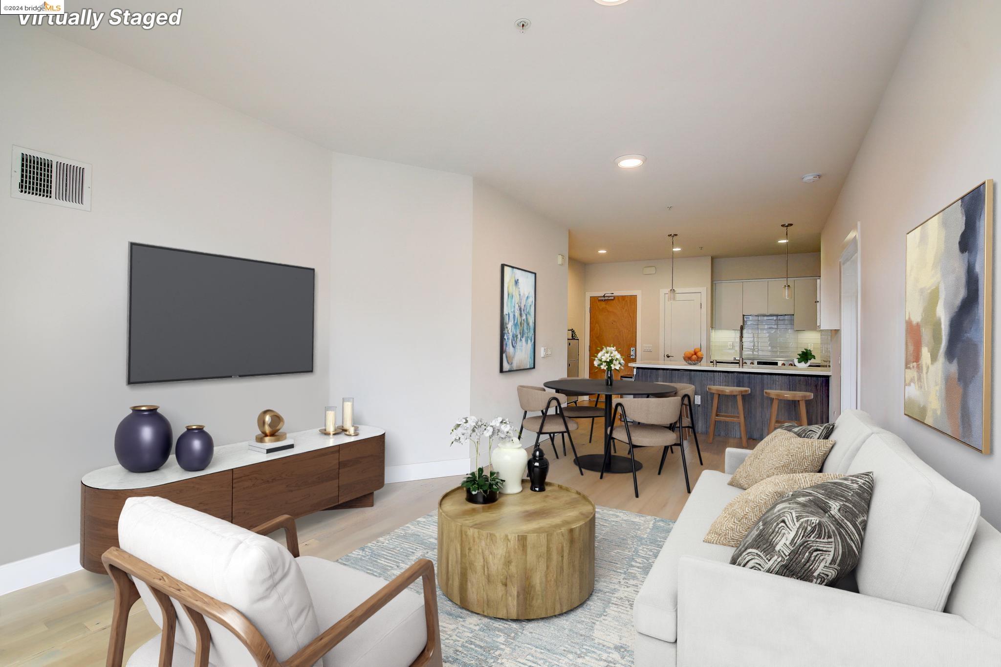 Detail Gallery Image 1 of 27 For 901 Jefferson St #309,  Oakland,  CA 94607 - 2 Beds | 2 Baths
