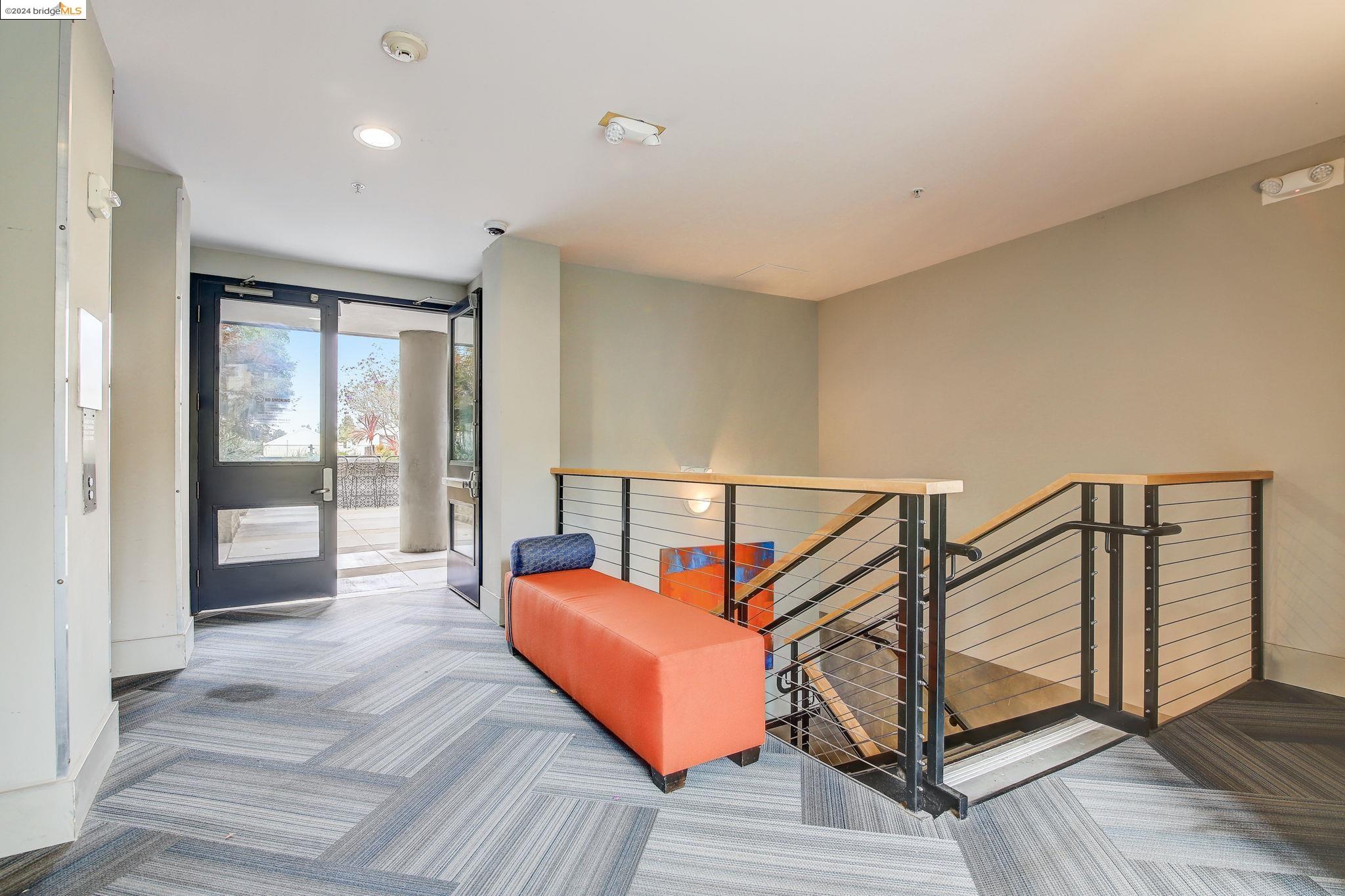 Detail Gallery Image 16 of 27 For 901 Jefferson St #309,  Oakland,  CA 94607 - 2 Beds | 2 Baths