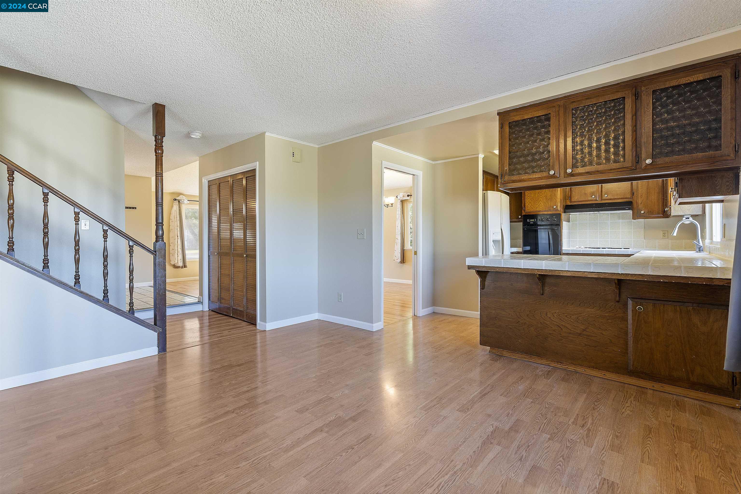 Detail Gallery Image 23 of 48 For 4457 Valle Vista, Pittsburg,  CA 94565 - 4 Beds | 2/1 Baths