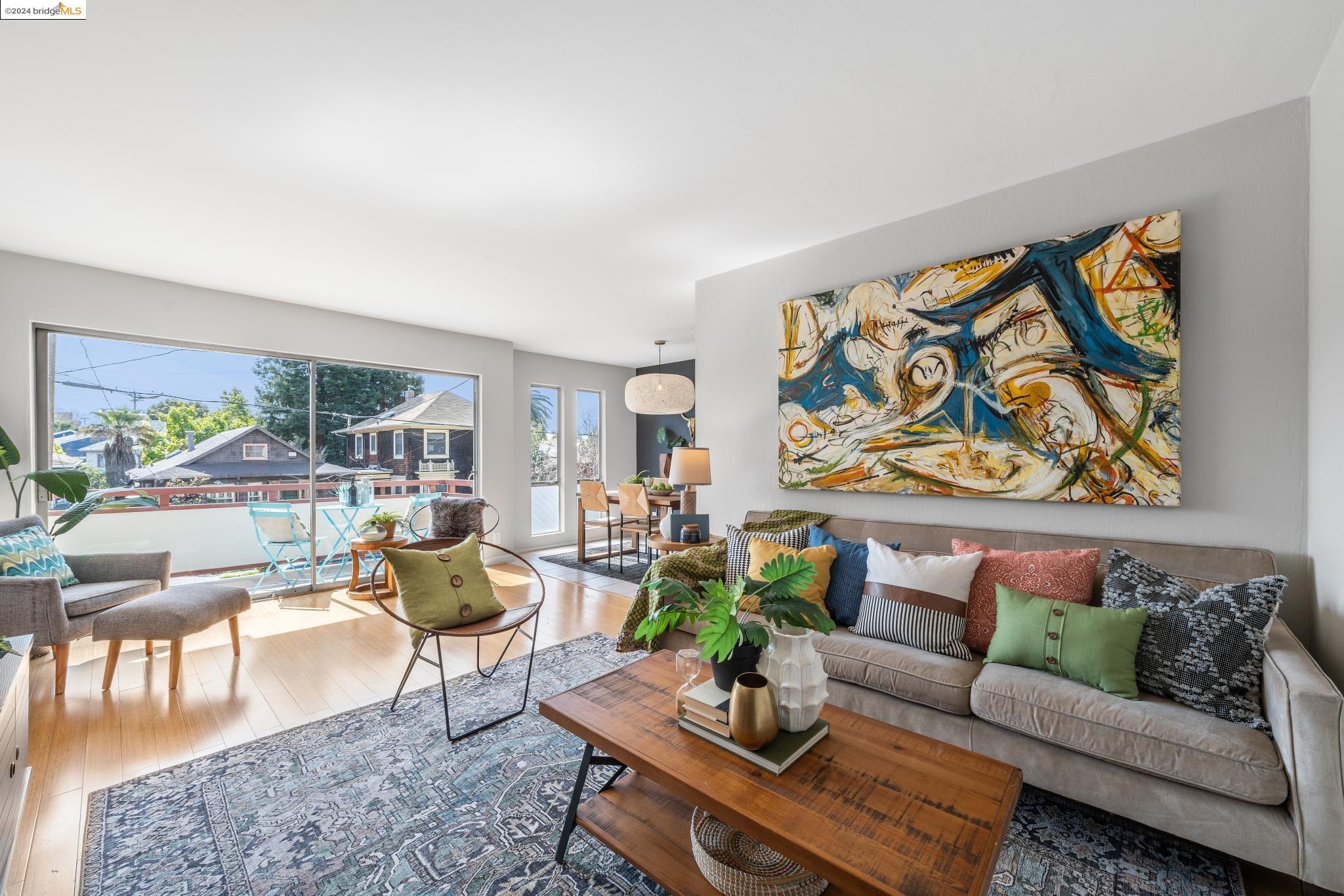 Detail Gallery Image 1 of 27 For 10 Moss Ave #19,  Oakland,  CA 94610 - 2 Beds | 1 Baths
