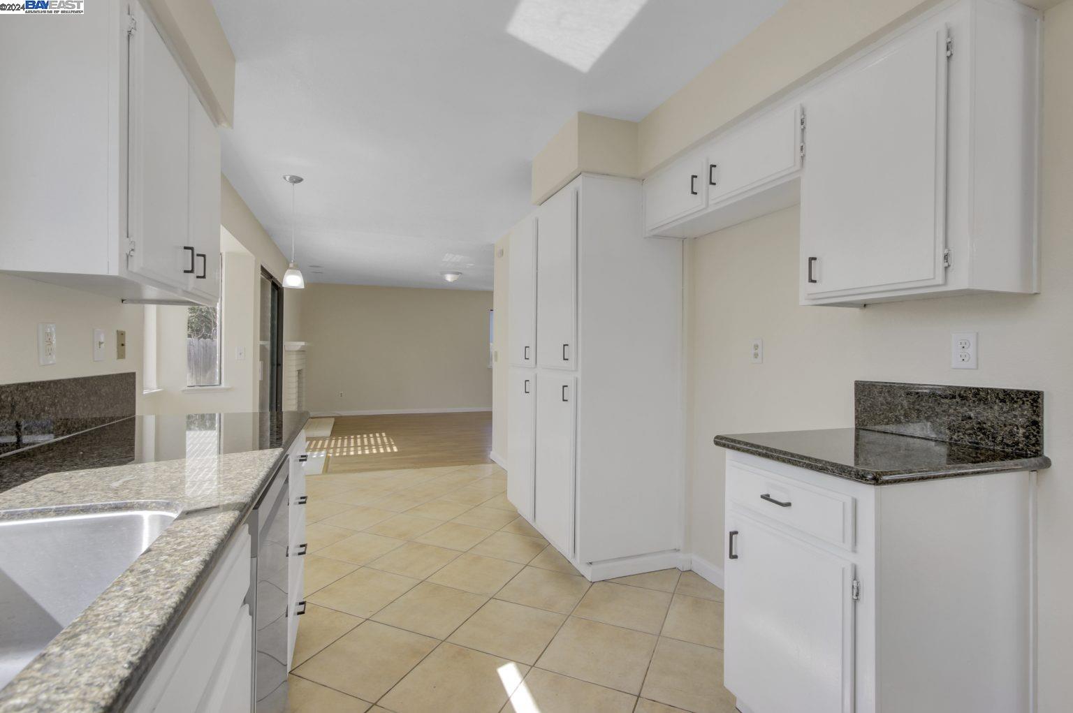 Detail Gallery Image 29 of 49 For 425 Sandy Hill Ct, Antioch,  CA 94509 - 4 Beds | 2/1 Baths