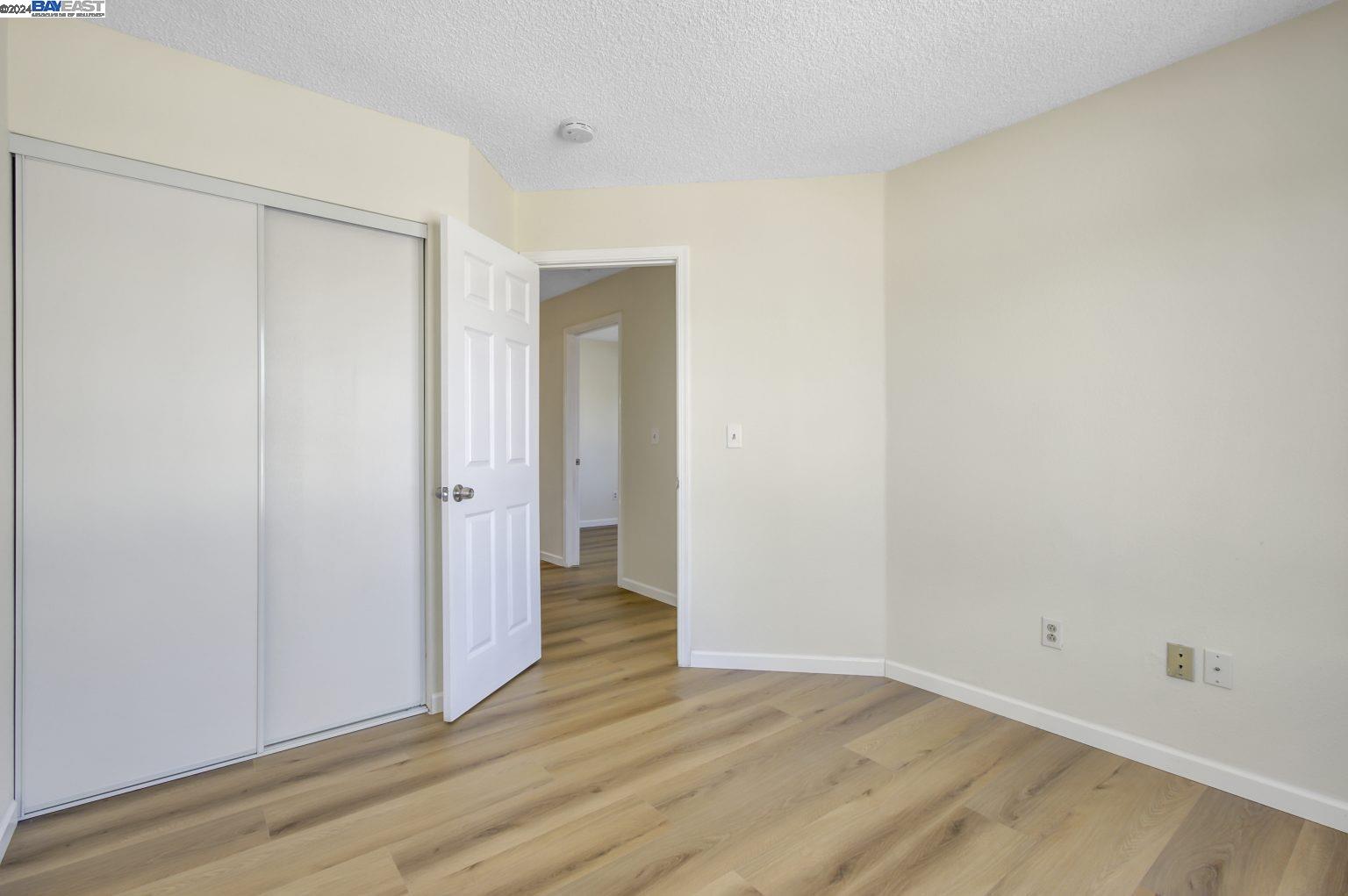 Detail Gallery Image 5 of 49 For 425 Sandy Hill Ct, Antioch,  CA 94509 - 4 Beds | 2/1 Baths