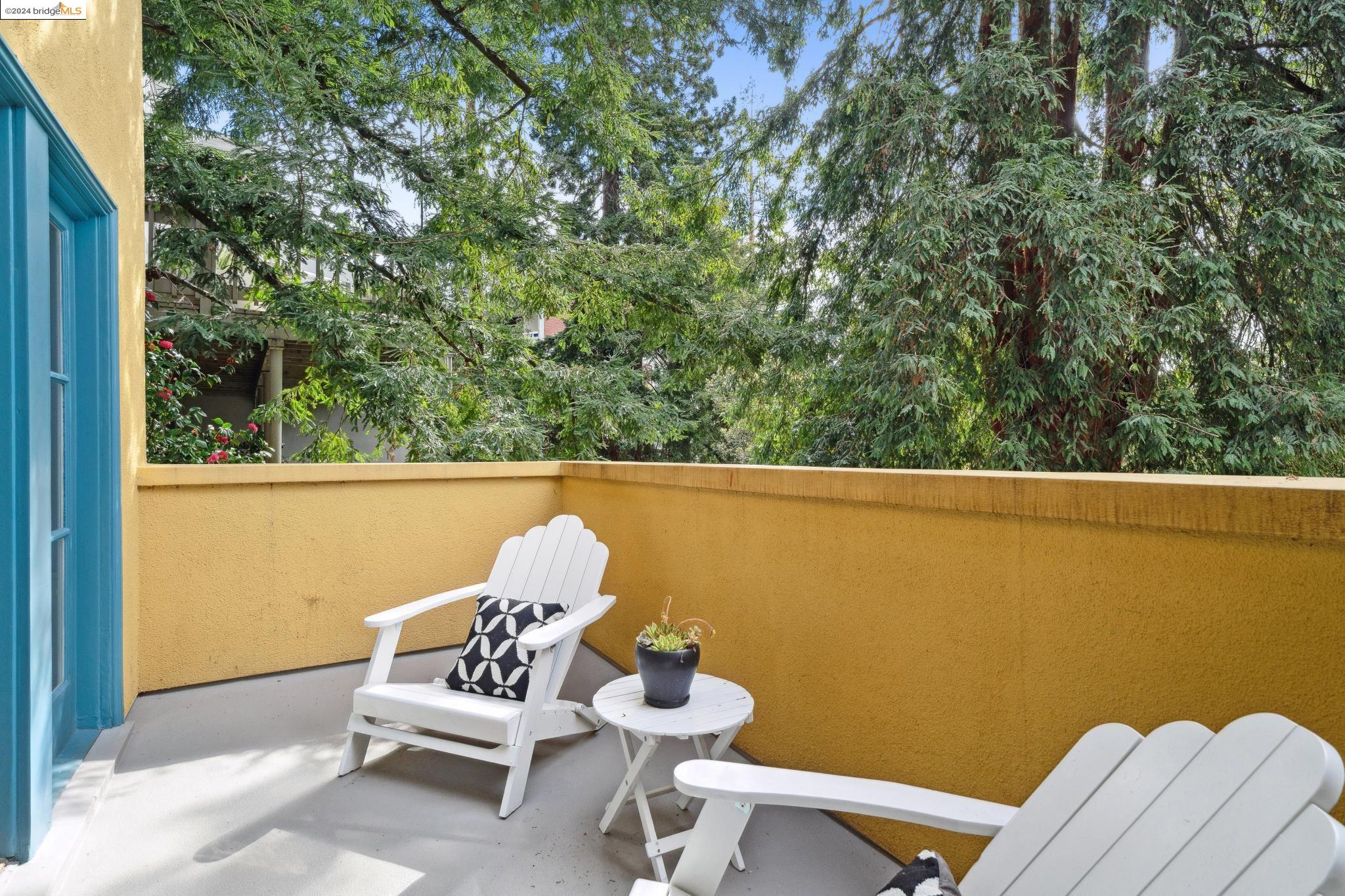 Detail Gallery Image 9 of 45 For 602 Magnolia Avenue, Piedmont,  CA 94611 - 4 Beds | 3/1 Baths
