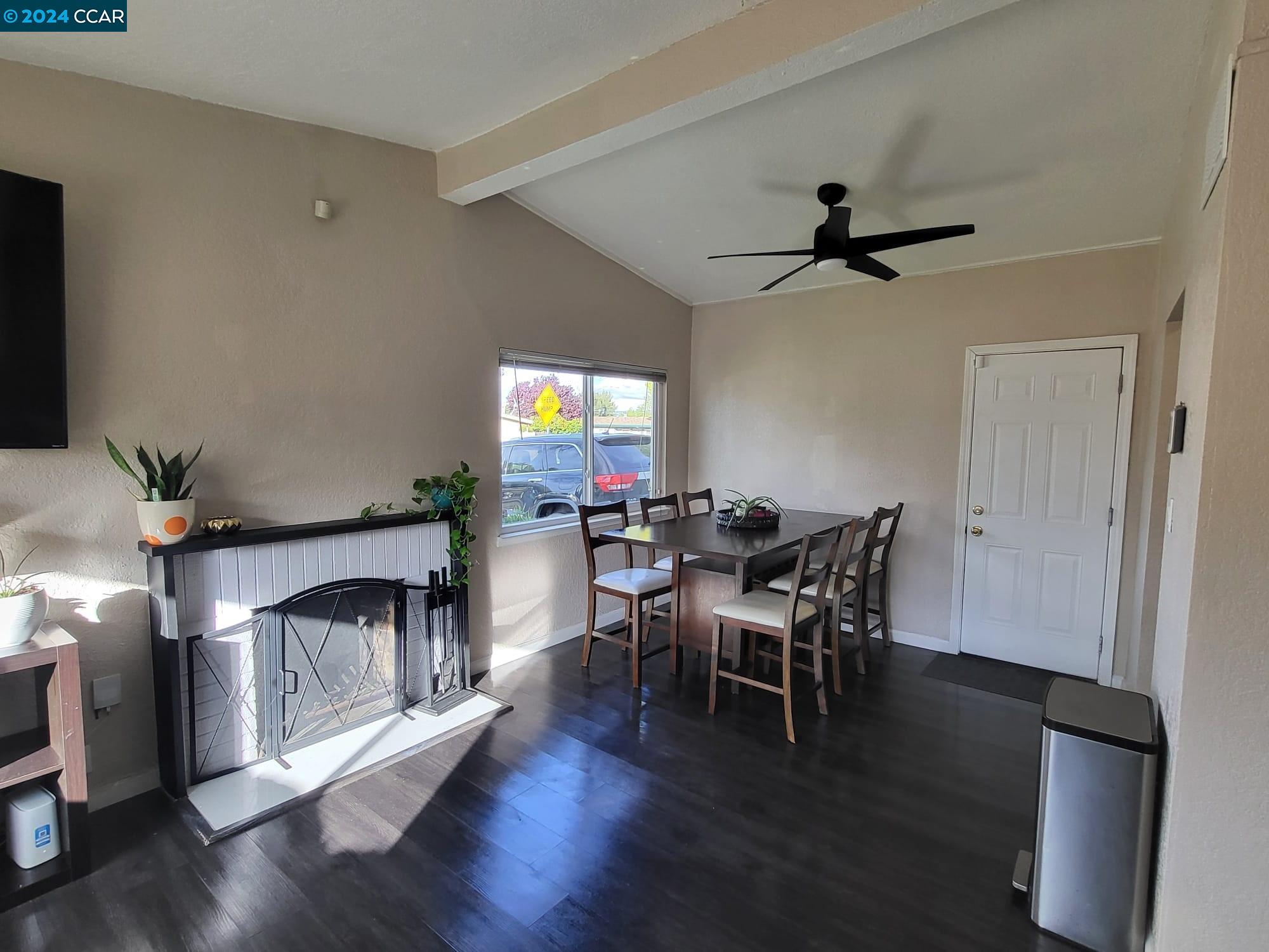 Detail Gallery Image 8 of 28 For 718 Carpino Ave, Pittsburg,  CA 94565 - 3 Beds | 2 Baths