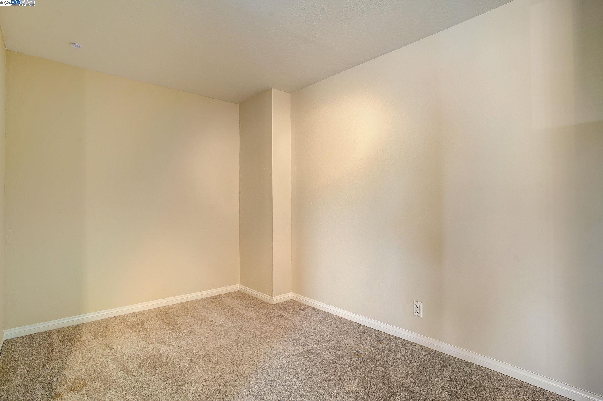 Detail Gallery Image 4 of 33 For 1085 Murrieta Blvd #205,  Livermore,  CA 94550 - 1 Beds | 1 Baths