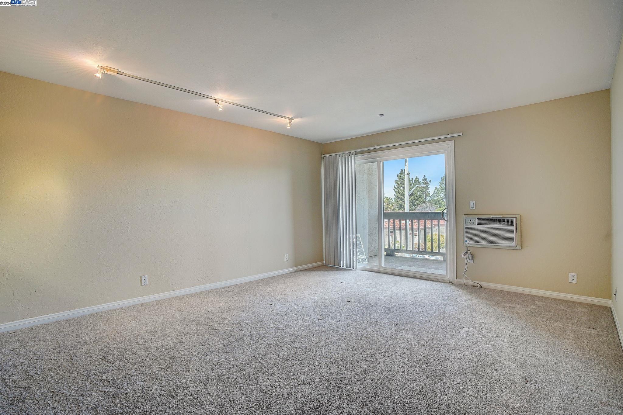 Detail Gallery Image 7 of 33 For 1085 Murrieta Blvd #205,  Livermore,  CA 94550 - 1 Beds | 1 Baths