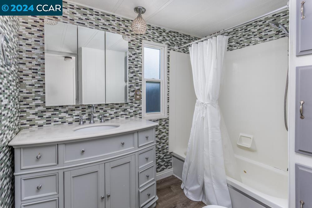 Detail Gallery Image 15 of 24 For 2210 Dalis Drive #217,  Concord,  CA 94520 - 2 Beds | 1/1 Baths