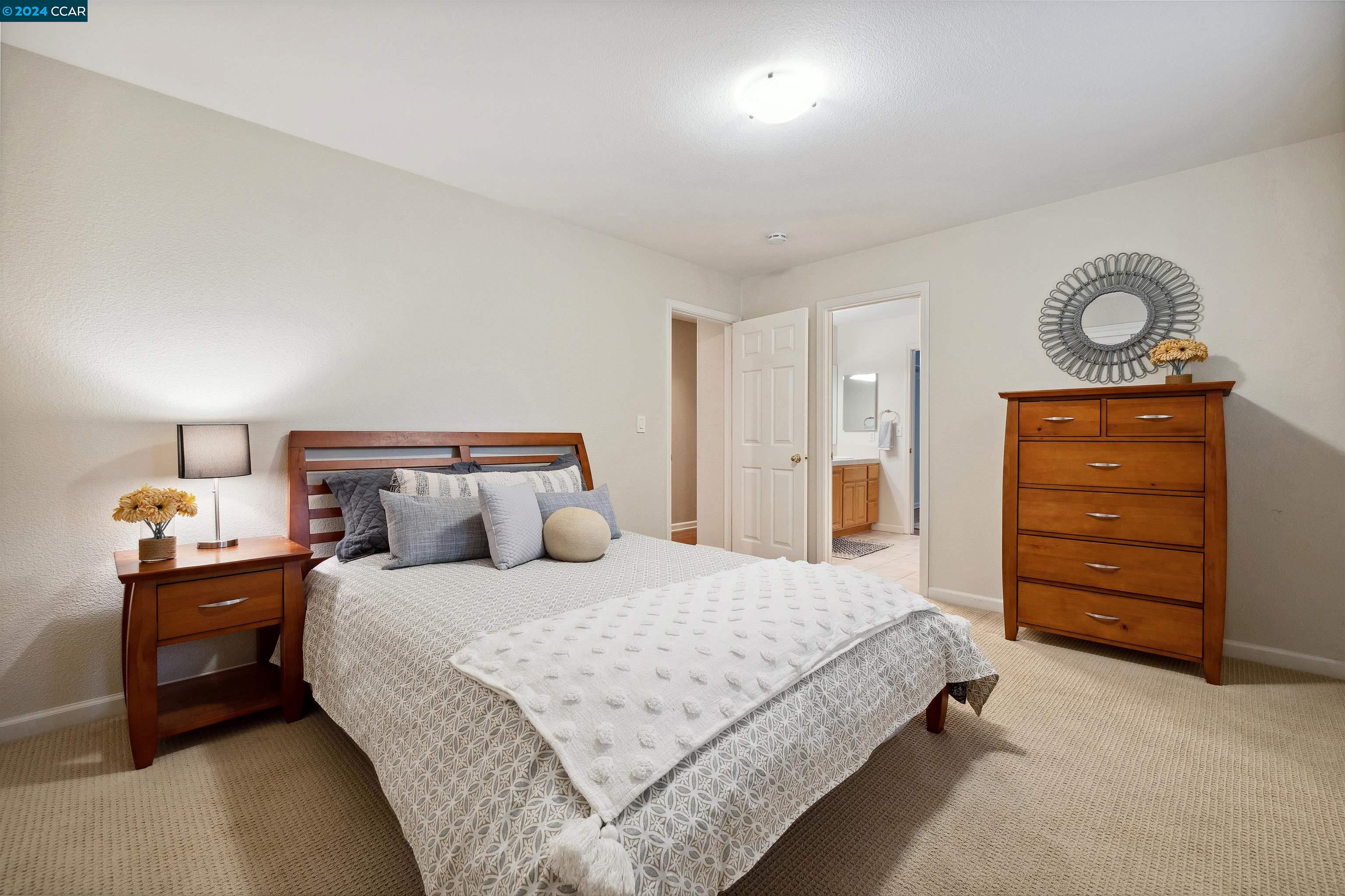 Detail Gallery Image 38 of 47 For 1035 North Thompson, Lafayette,  CA 94549 - 4 Beds | 3/1 Baths