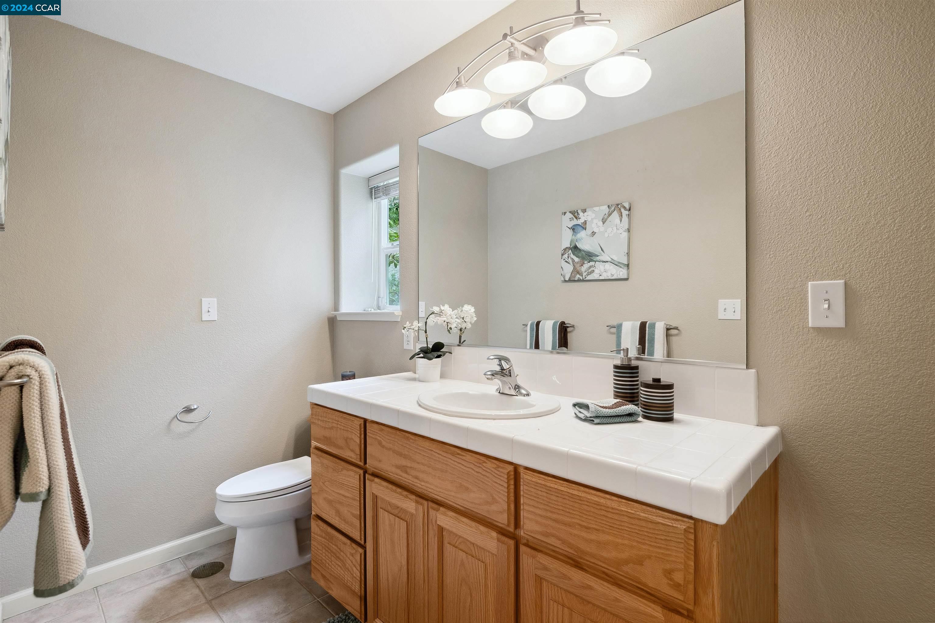 Detail Gallery Image 40 of 47 For 1035 North Thompson, Lafayette,  CA 94549 - 4 Beds | 3/1 Baths
