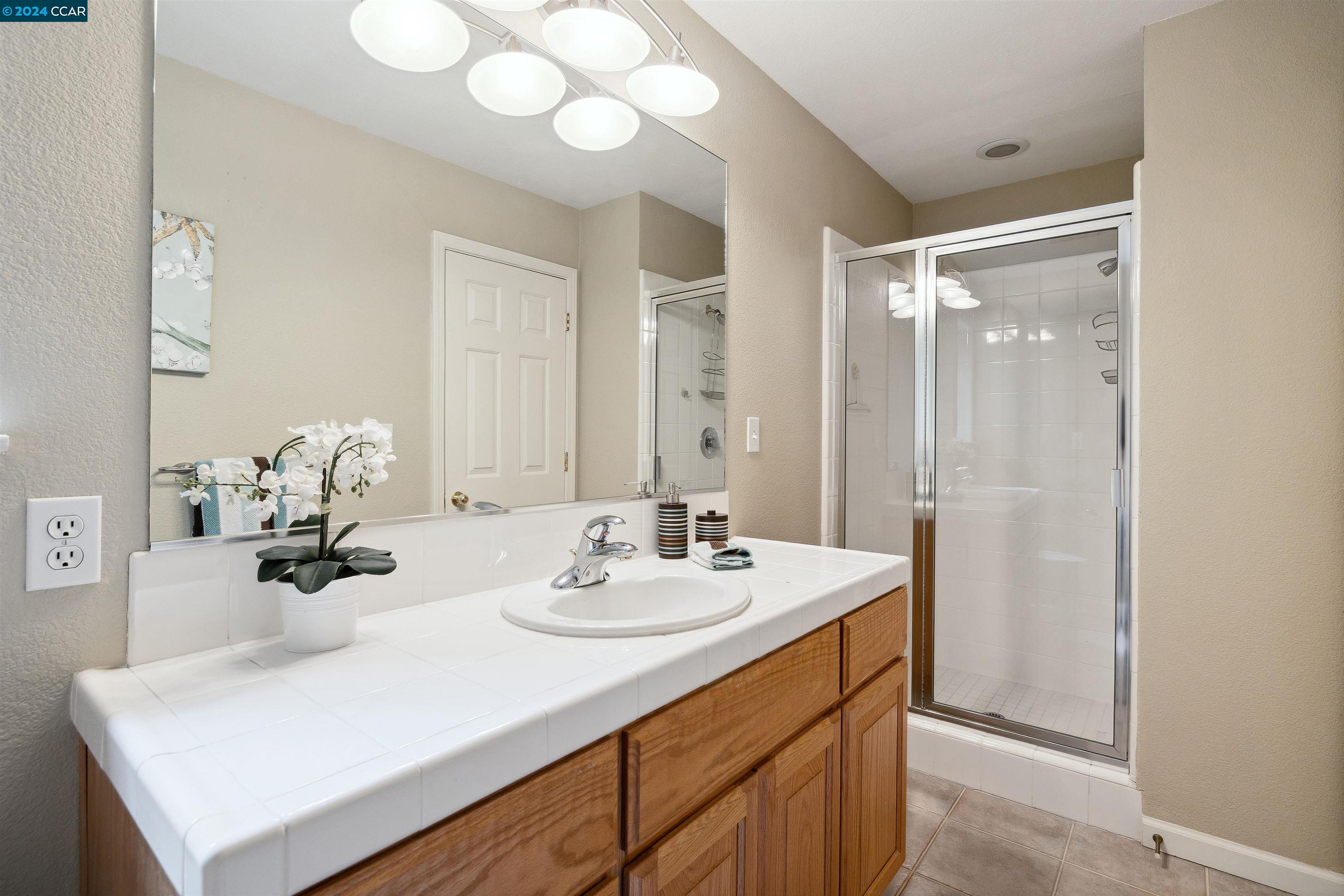 Detail Gallery Image 41 of 47 For 1035 North Thompson, Lafayette,  CA 94549 - 4 Beds | 3/1 Baths