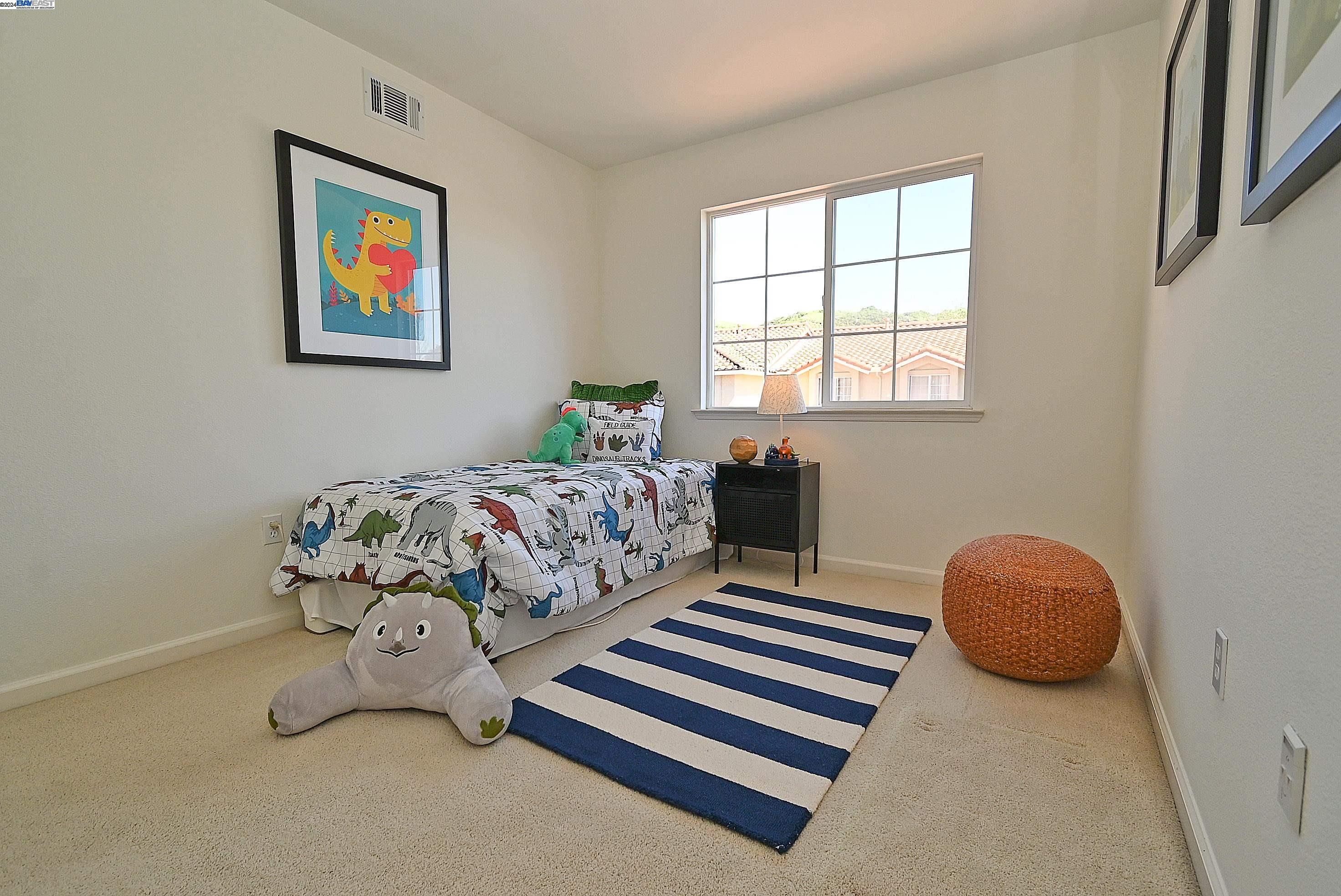 Detail Gallery Image 21 of 60 For 20523 Summerglen Pl, Castro Valley,  CA 94552 - 3 Beds | 2/1 Baths