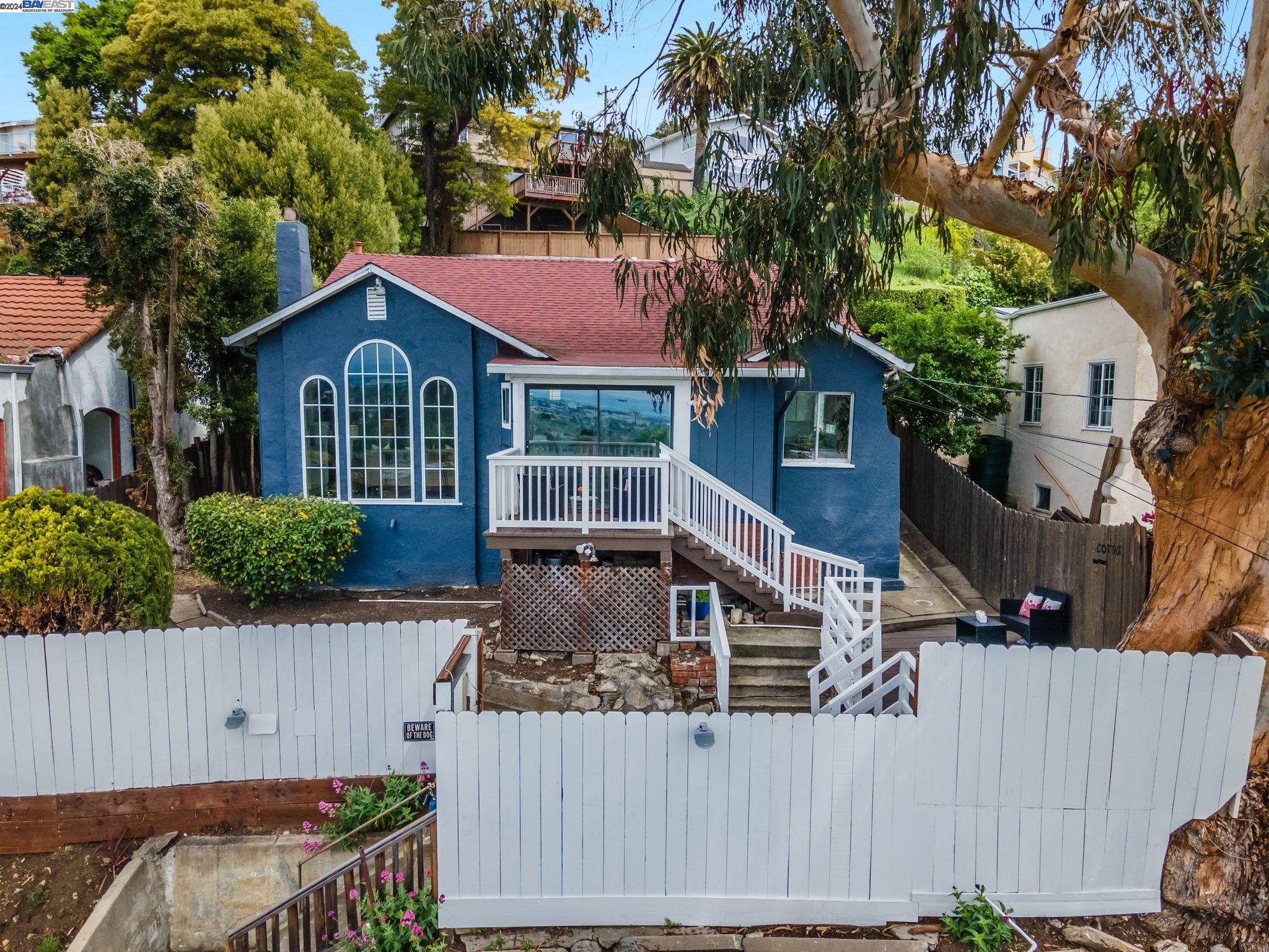 Detail Gallery Image 1 of 48 For 6474 Outlook Ave, Oakland,  CA 94605 - 2 Beds | 2 Baths