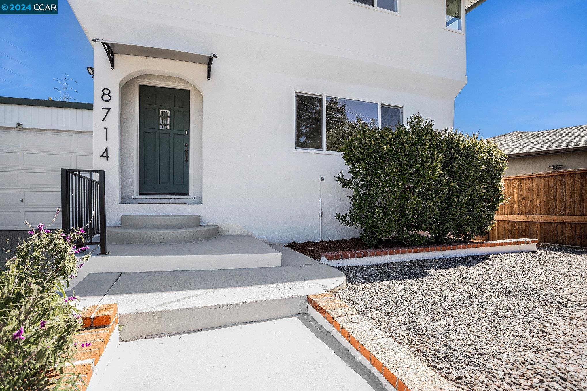 Detail Gallery Image 5 of 40 For 8714 Terrace Dr, El Cerrito,  CA 94530 - 4 Beds | 2 Baths