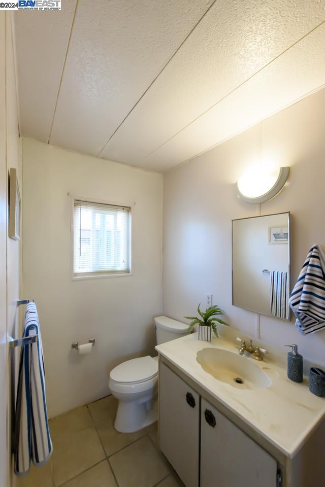 Detail Gallery Image 14 of 30 For 263 Molokai Circle, Union City,  CA 94587 - 3 Beds | 2 Baths