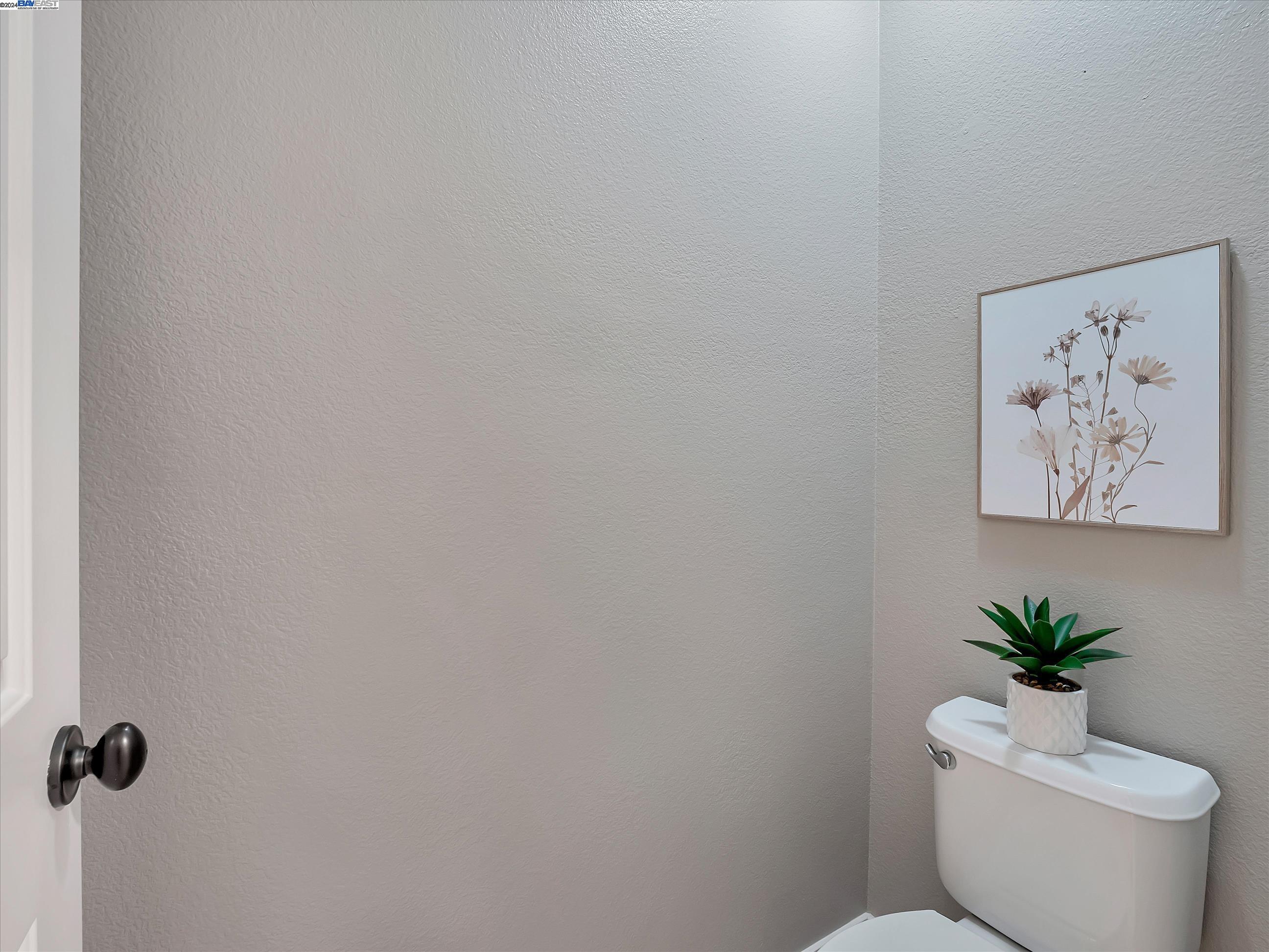 Detail Gallery Image 43 of 58 For 1921 Depot Dr #105,  Livermore,  CA 94550 - 3 Beds | 2/1 Baths