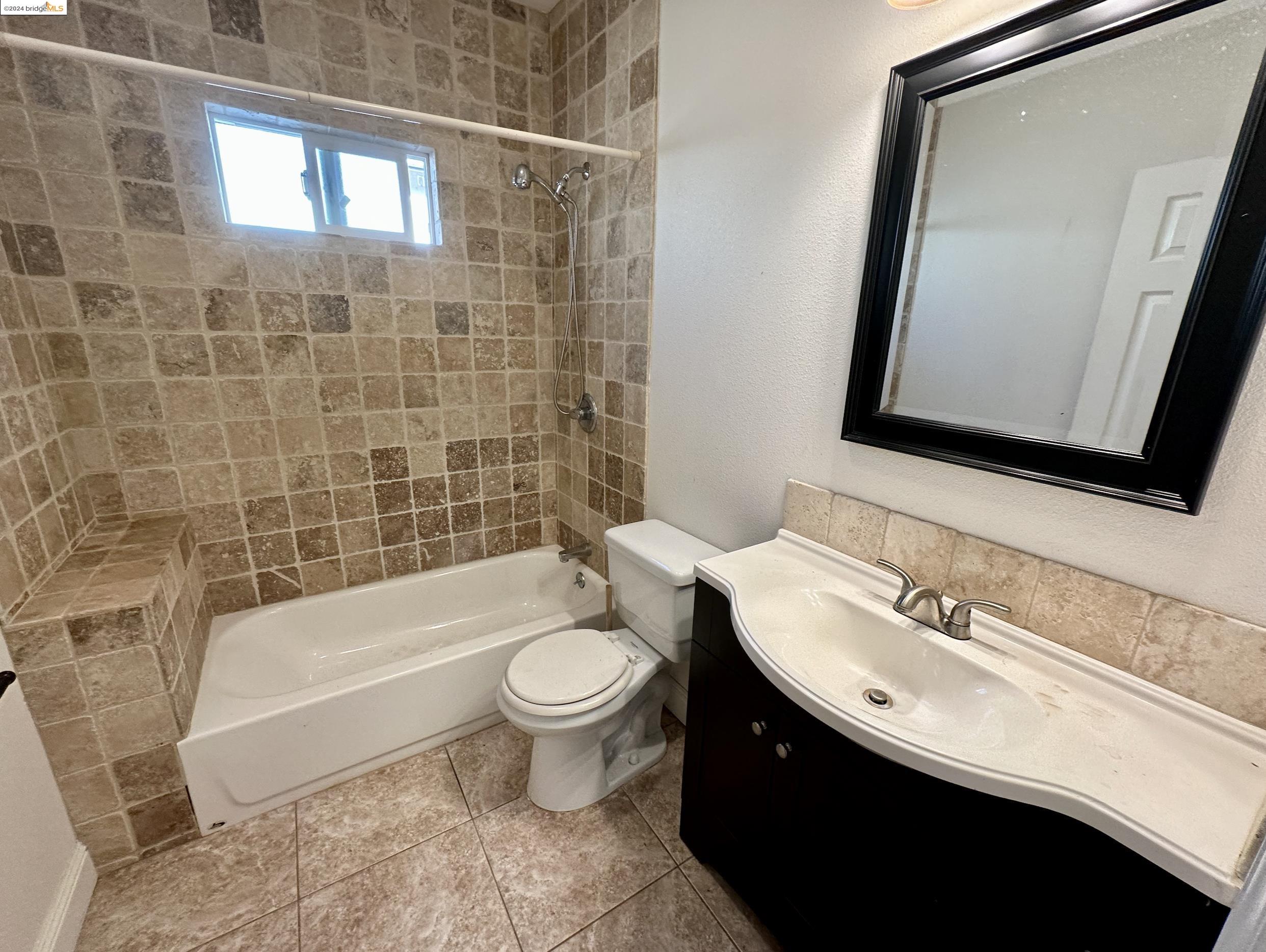 Detail Gallery Image 22 of 25 For 1832 Bridge Ave, Oakland,  CA 94601 - – Beds | – Baths