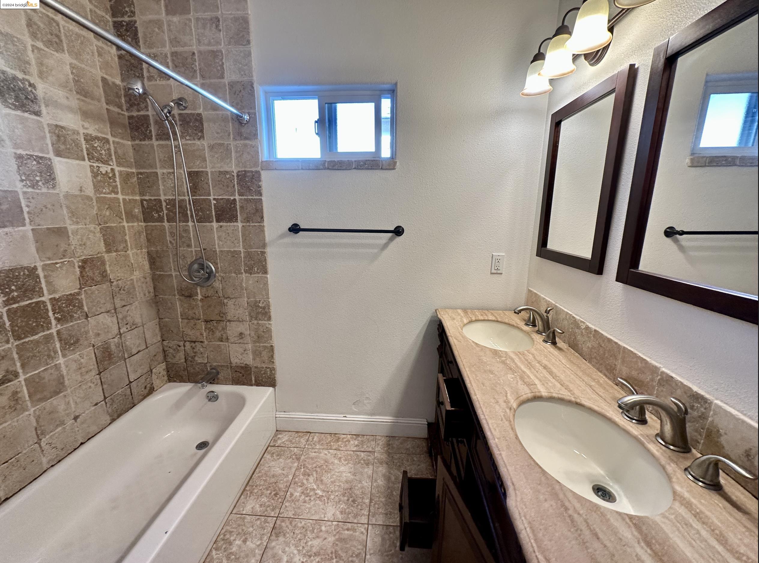 Detail Gallery Image 23 of 25 For 1832 Bridge Ave, Oakland,  CA 94601 - – Beds | – Baths