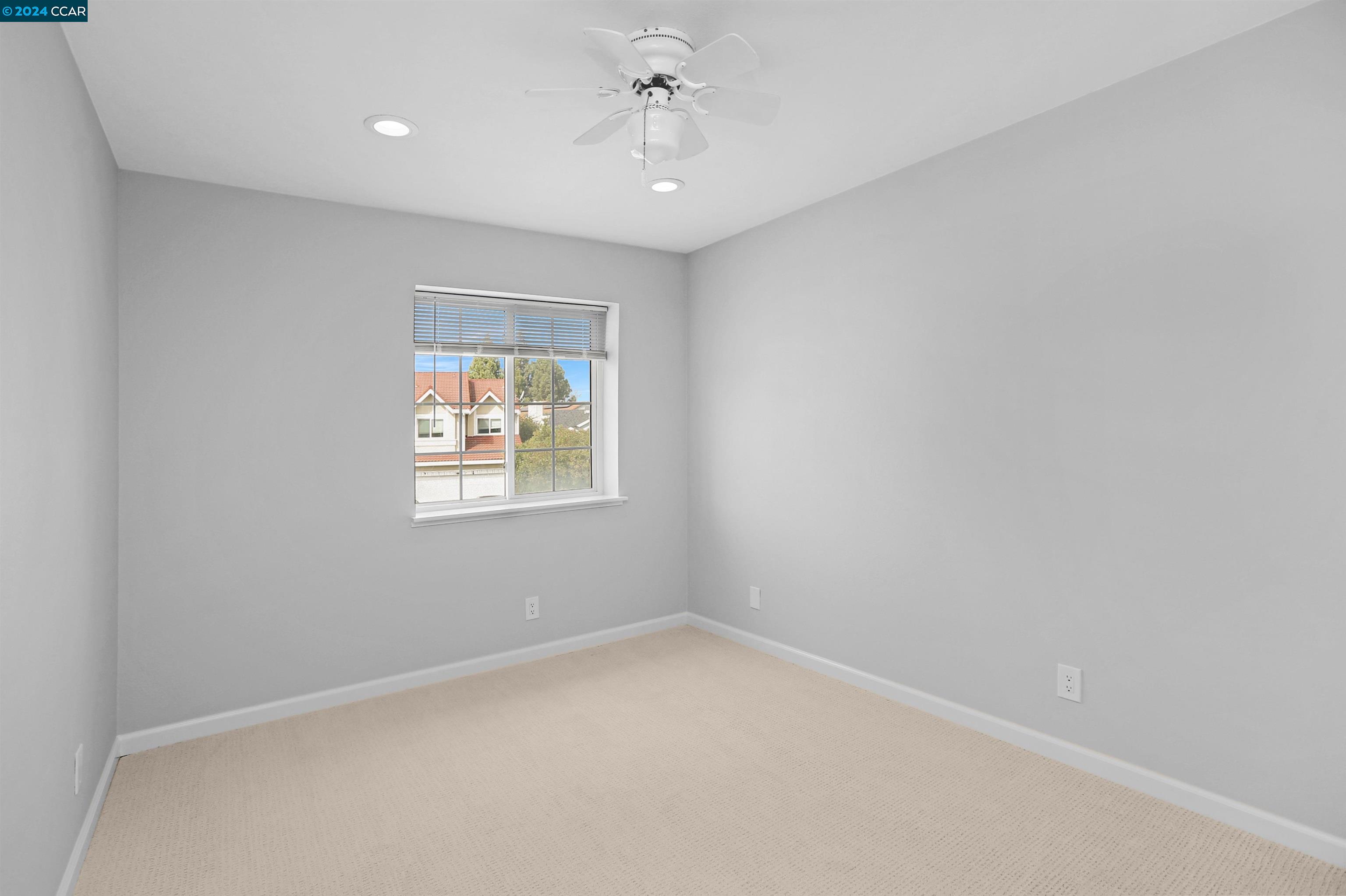 Detail Gallery Image 17 of 31 For 34302 France Way, Fremont,  CA 94555 - 4 Beds | 2/1 Baths