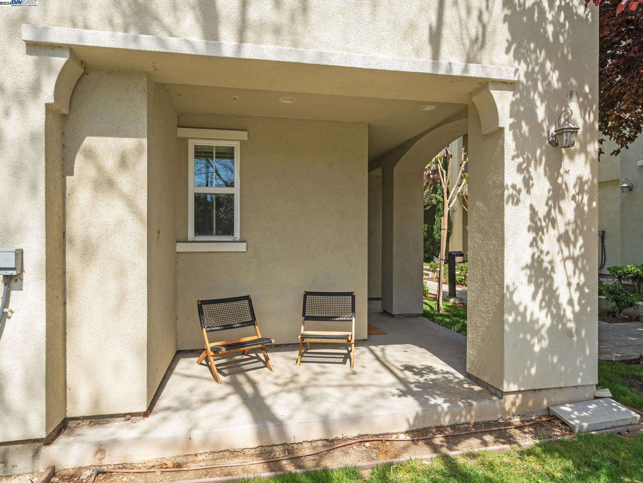 Detail Gallery Image 6 of 38 For 2559 Riparian Ct, San Jose,  CA 95133 - 2 Beds | 2/1 Baths