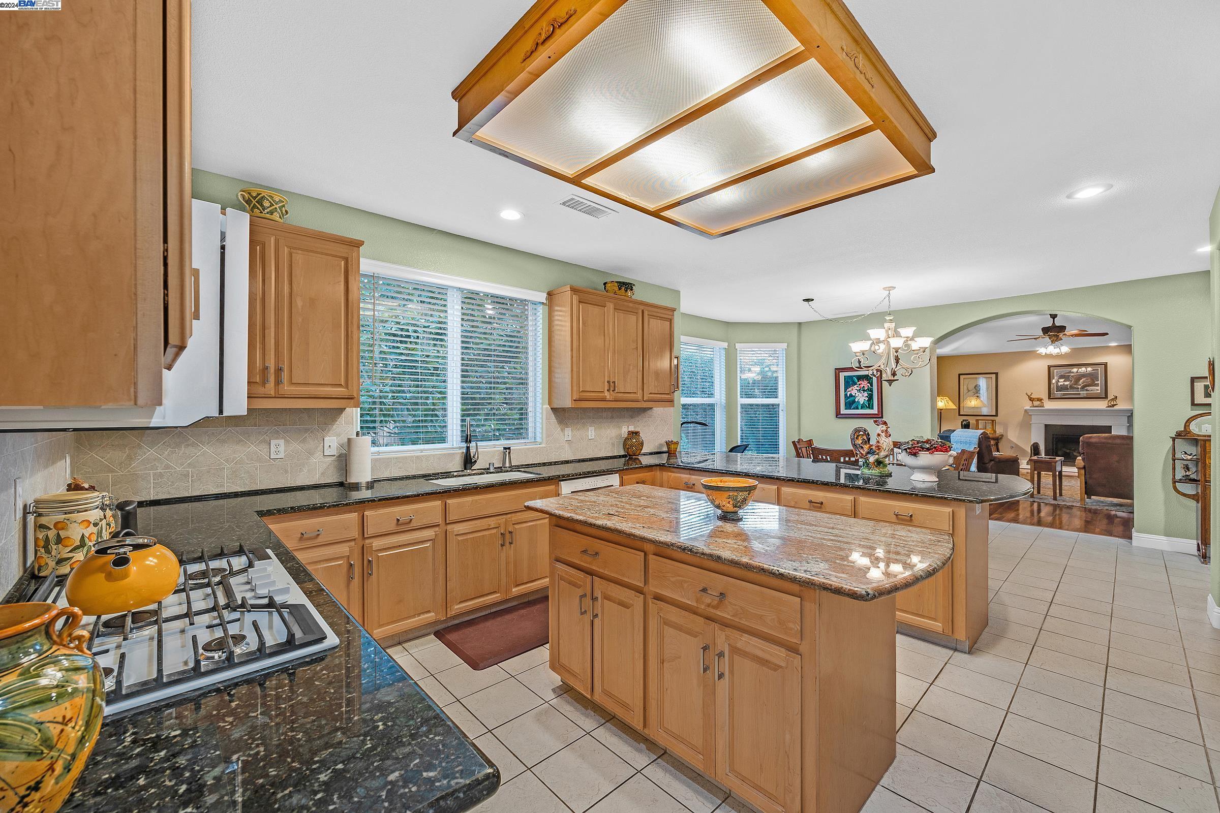 Detail Gallery Image 19 of 58 For 10416 Fox Borough Ct, Oakdale,  CA 95361 - 3 Beds | 2/1 Baths