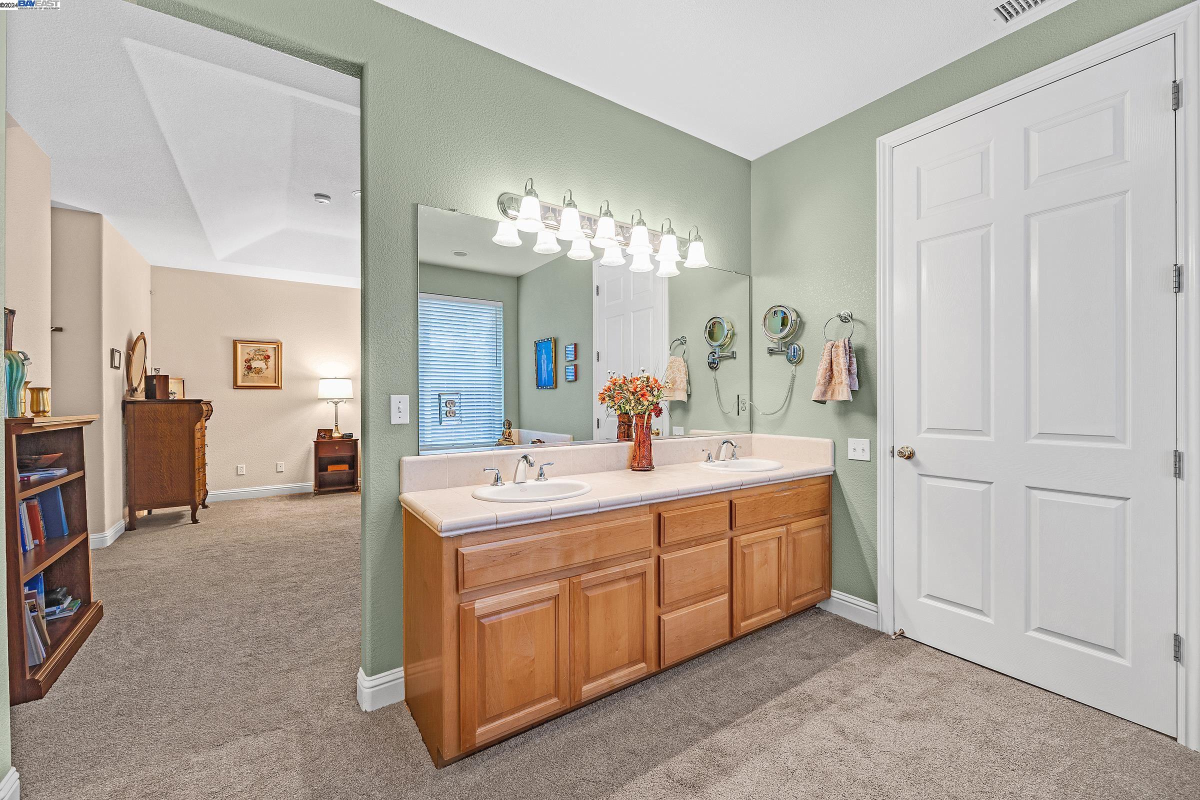 Detail Gallery Image 40 of 58 For 10416 Fox Borough Ct, Oakdale,  CA 95361 - 3 Beds | 2/1 Baths