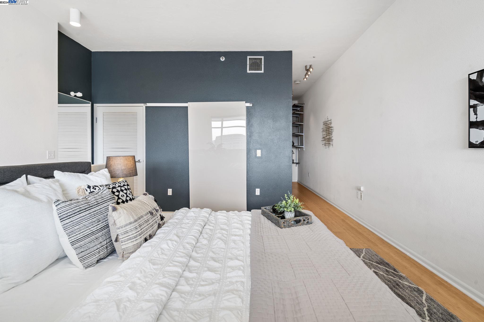 Detail Gallery Image 31 of 45 For 5855 Horton St #521,  Emeryville,  CA 94608-2049 - 1 Beds | 1/1 Baths