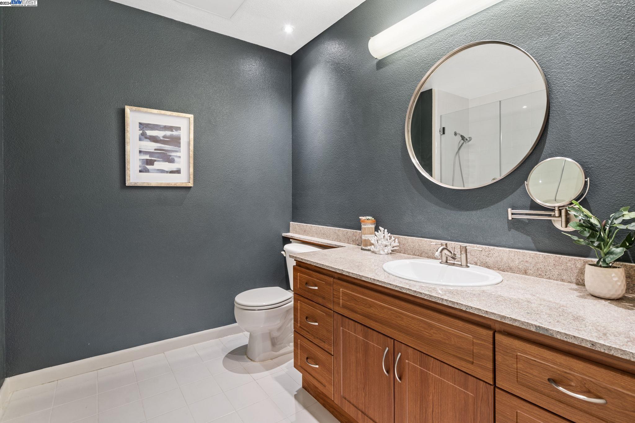 Detail Gallery Image 34 of 45 For 5855 Horton St #521,  Emeryville,  CA 94608-2049 - 1 Beds | 1/1 Baths