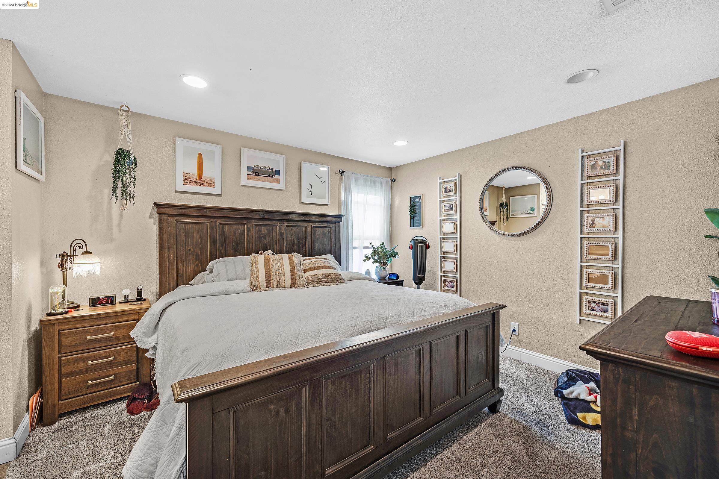 Detail Gallery Image 14 of 33 For 2105 Christine St, Modesto,  CA 95350 - 3 Beds | 2 Baths
