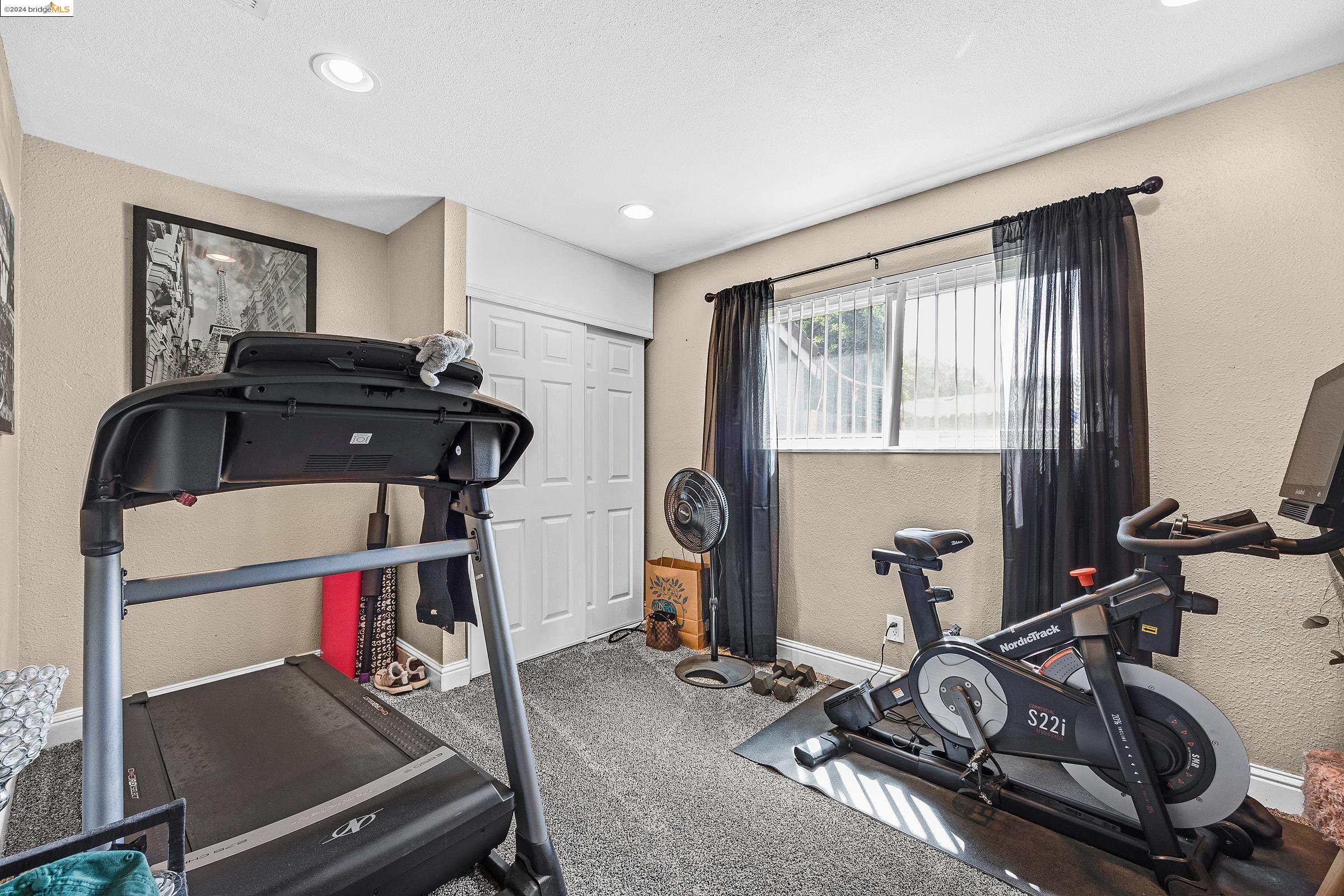 Detail Gallery Image 19 of 33 For 2105 Christine St, Modesto,  CA 95350 - 3 Beds | 2 Baths