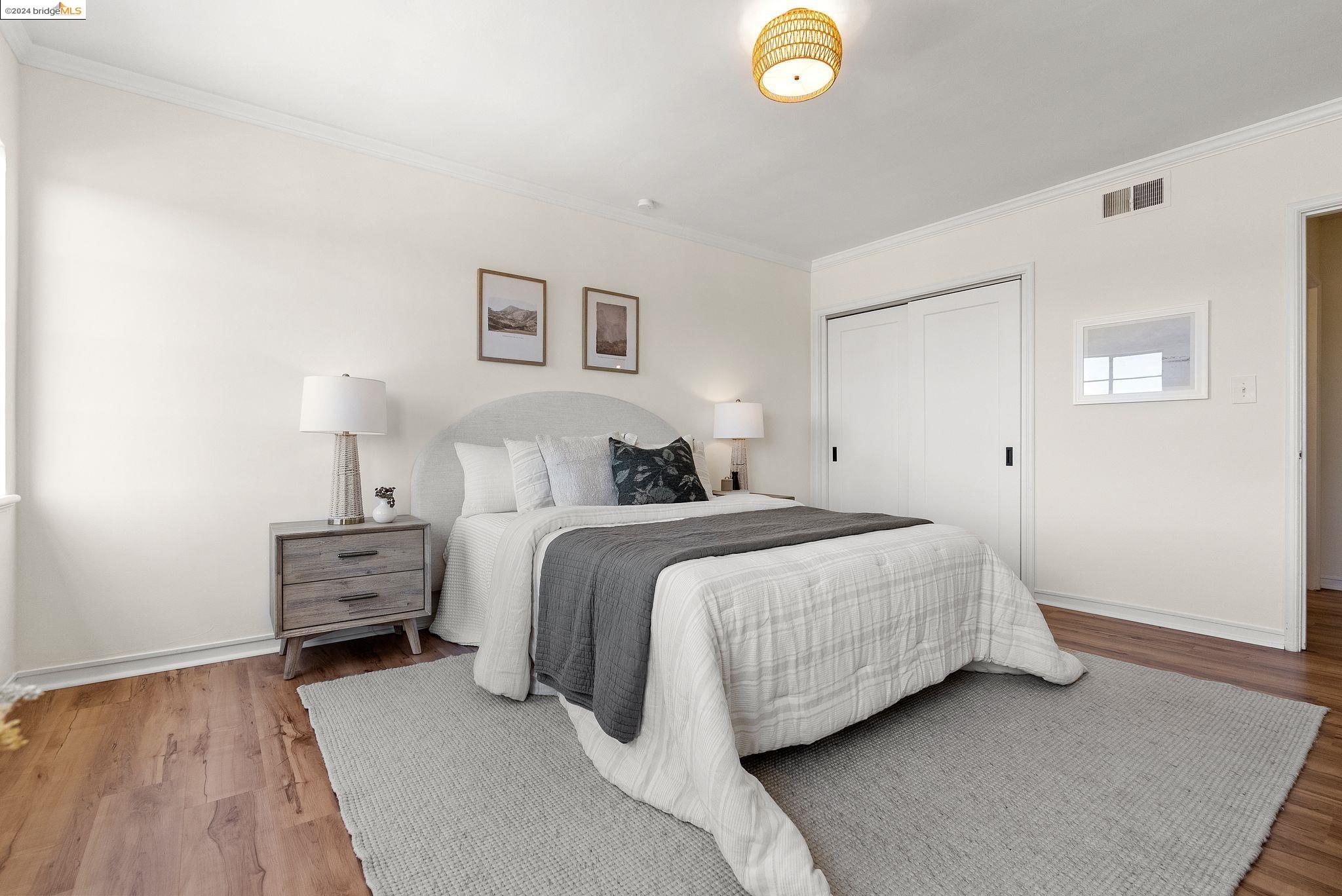 Detail Gallery Image 27 of 41 For 2403 7th Ave, Oakland,  CA 94606 - 2 Beds | 1 Baths