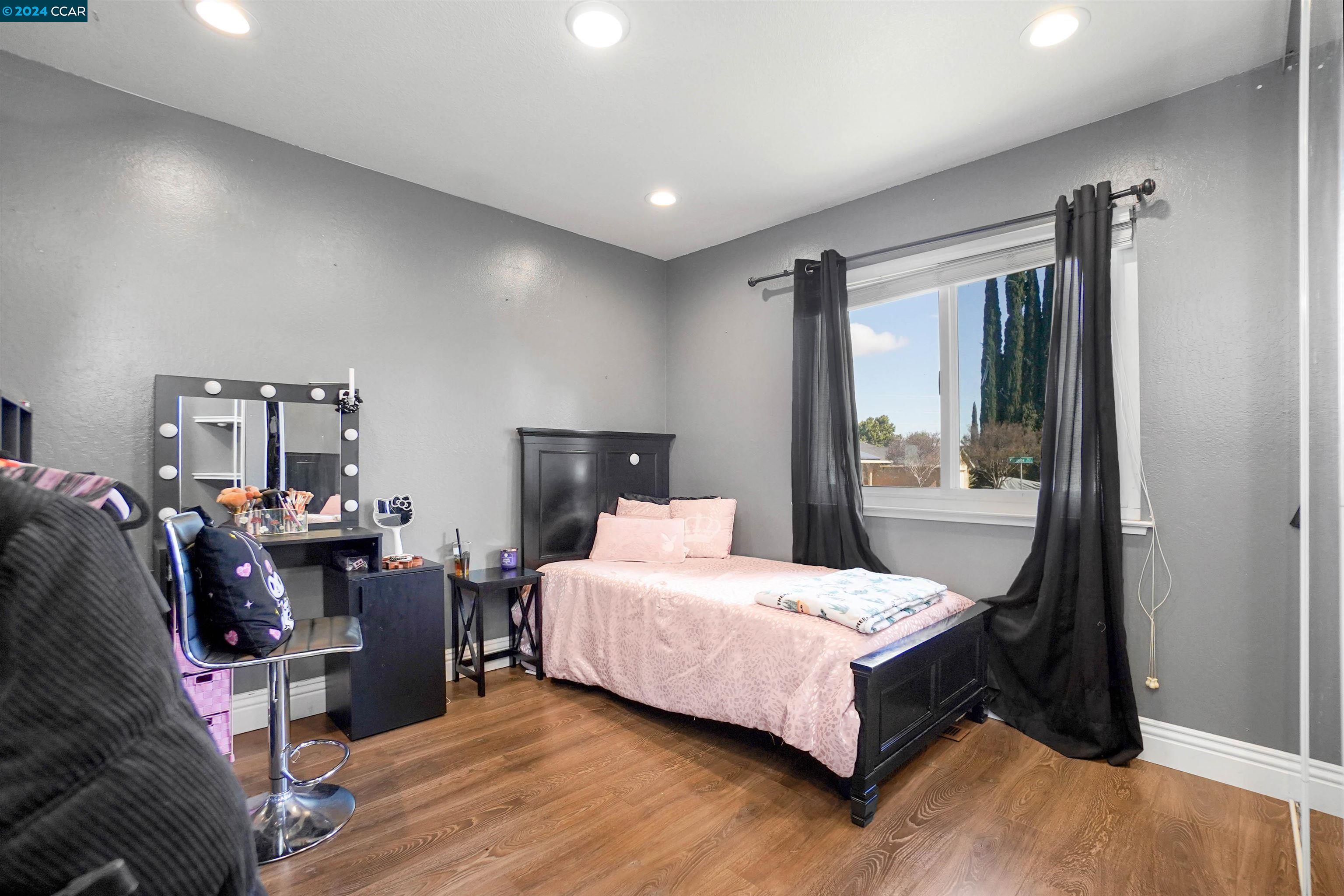 Detail Gallery Image 14 of 44 For 2201 Cordoba Way, Antioch,  CA 94509 - 3 Beds | 2 Baths