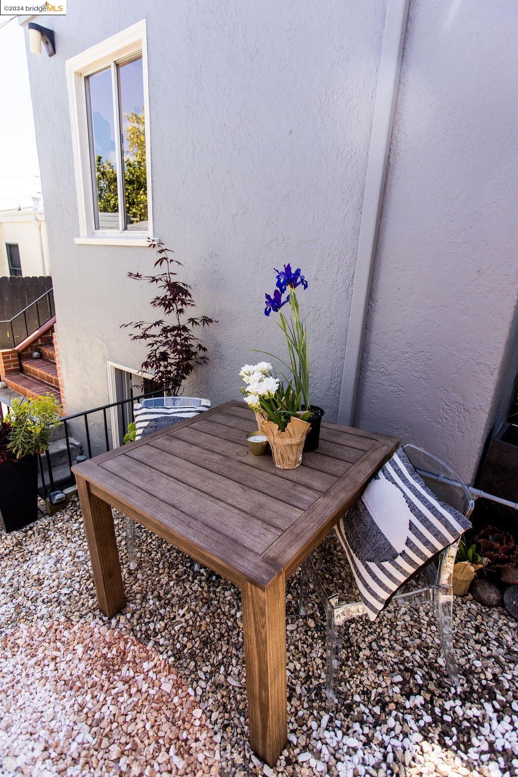 Detail Gallery Image 39 of 45 For 3032 Texas St, Oakland,  CA 94602 - 2 Beds | 1 Baths