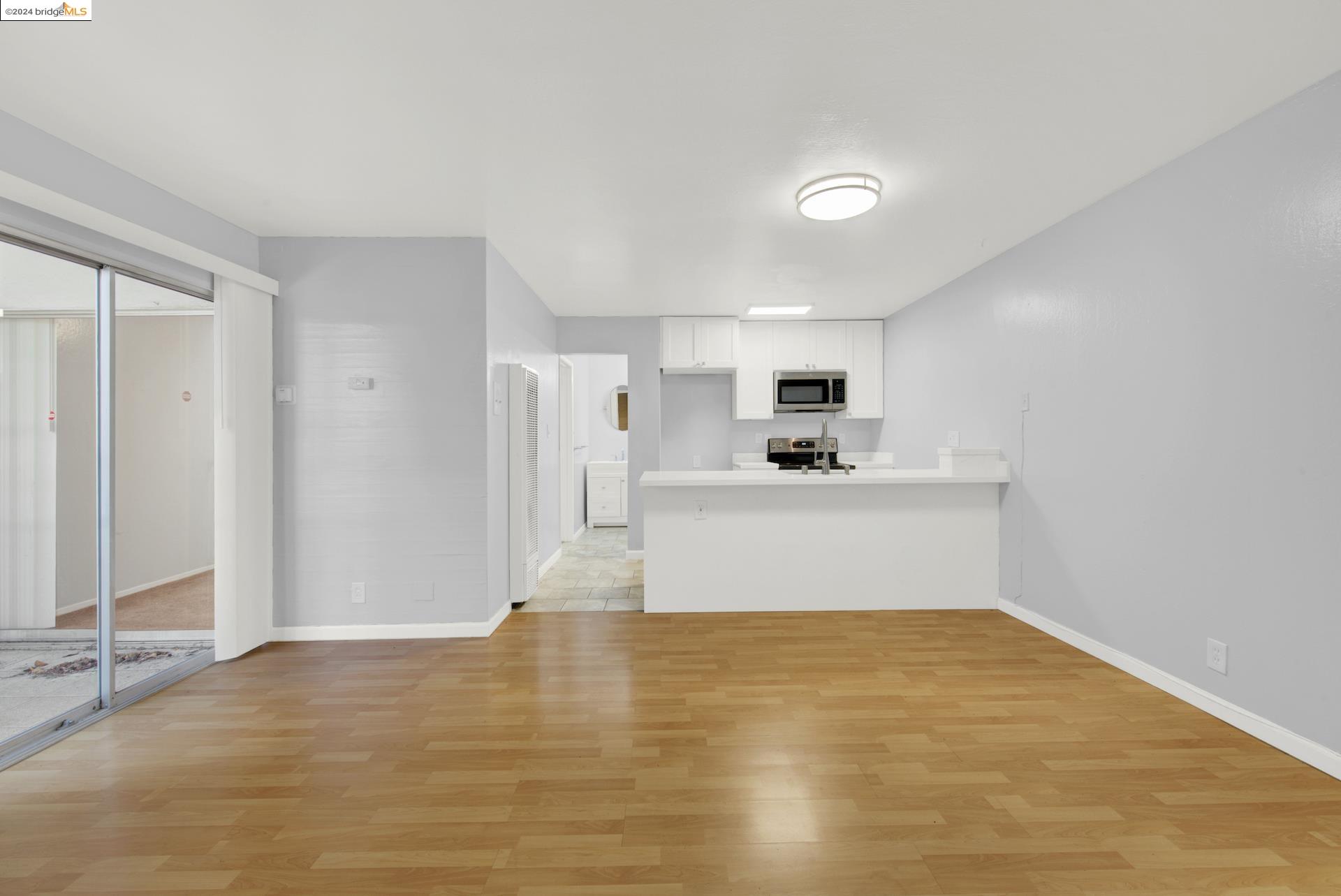 Detail Gallery Image 4 of 36 For 1428 Madison St #103,  Oakland,  CA 94612 - 1 Beds | 1 Baths