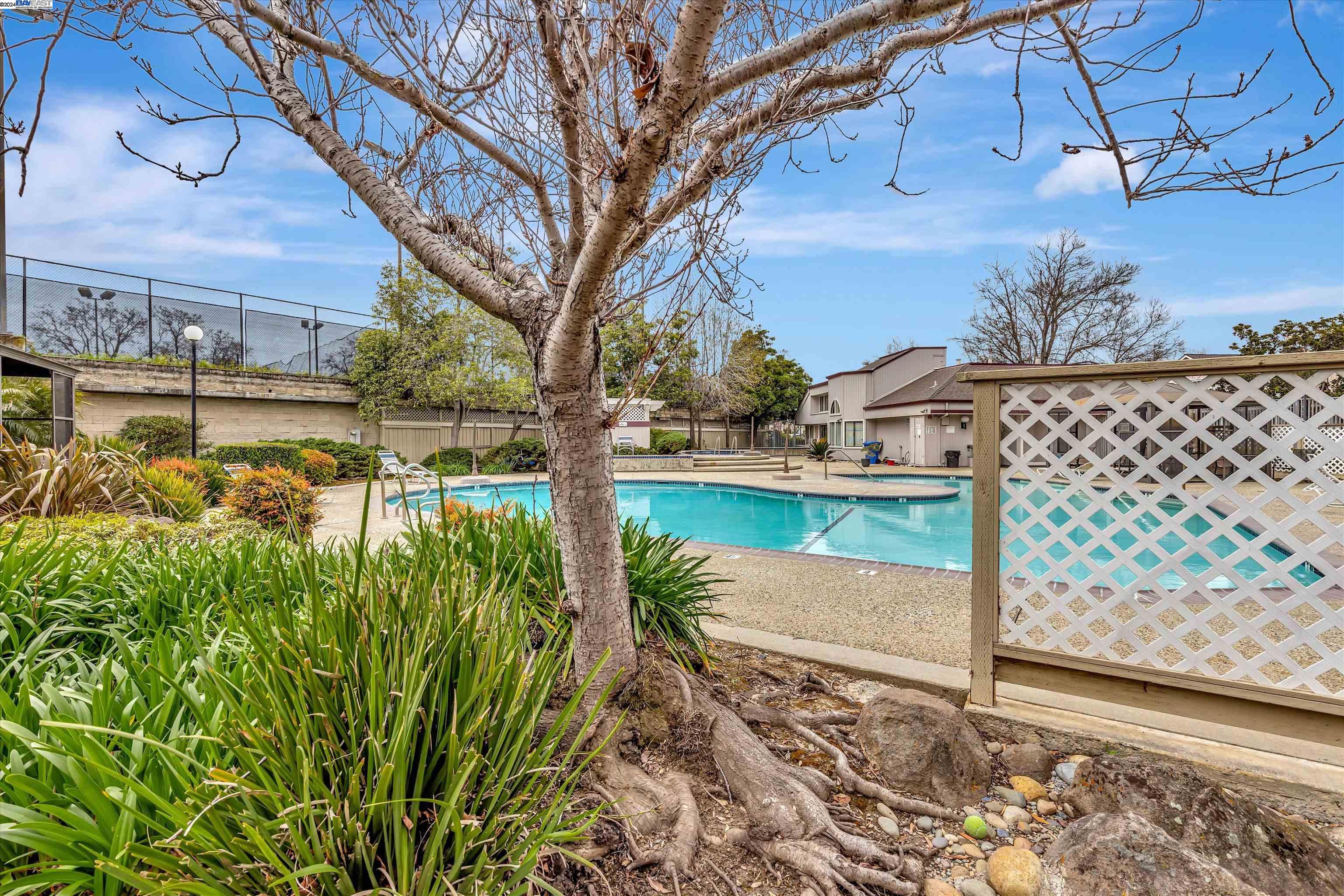 Detail Gallery Image 18 of 21 For 6372 Buena Vista Dr #B,  Newark,  CA 94560 - 3 Beds | 2 Baths