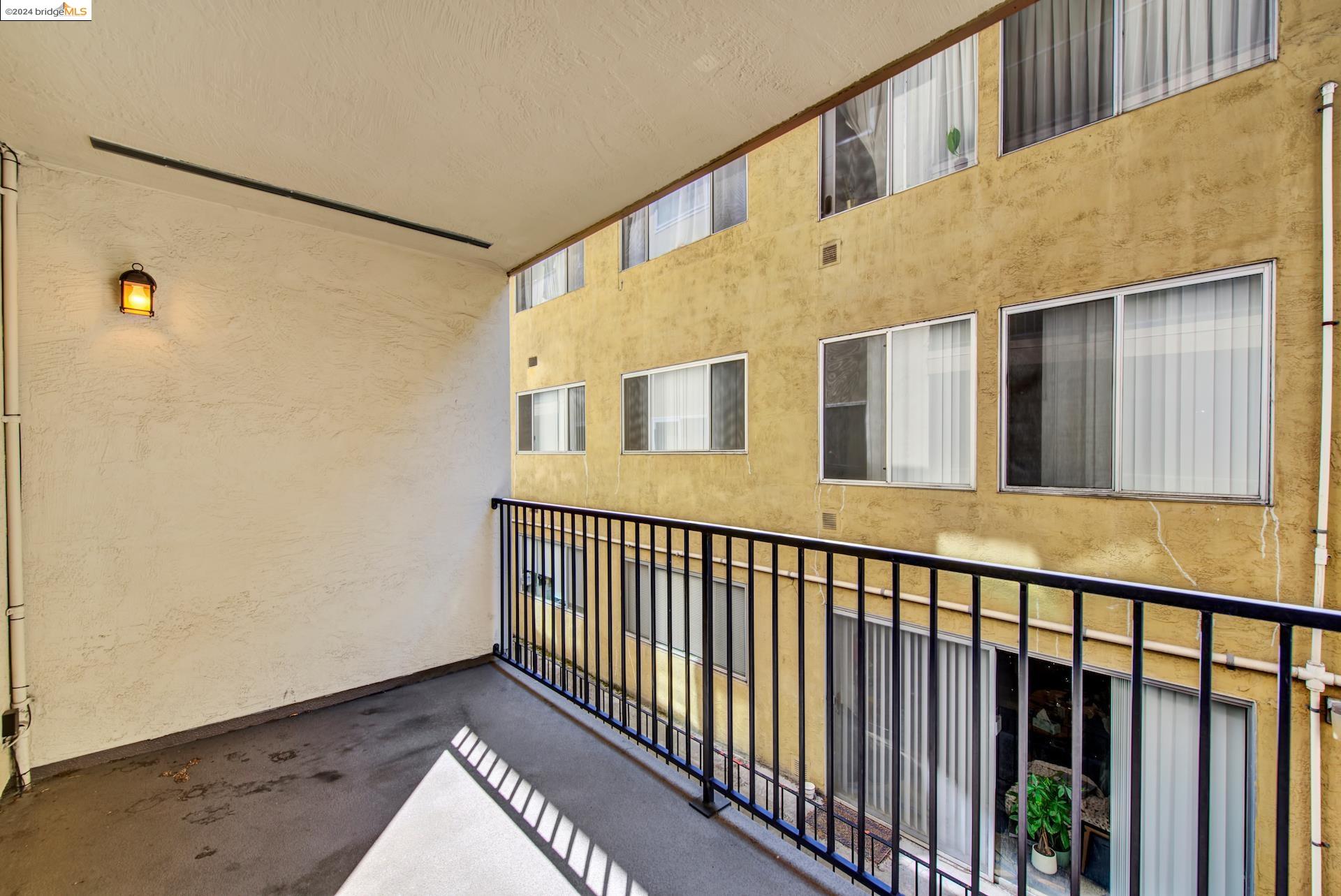 Detail Gallery Image 31 of 32 For 85 Vernon St #102,  Oakland,  CA 94610 - 1 Beds | 1 Baths