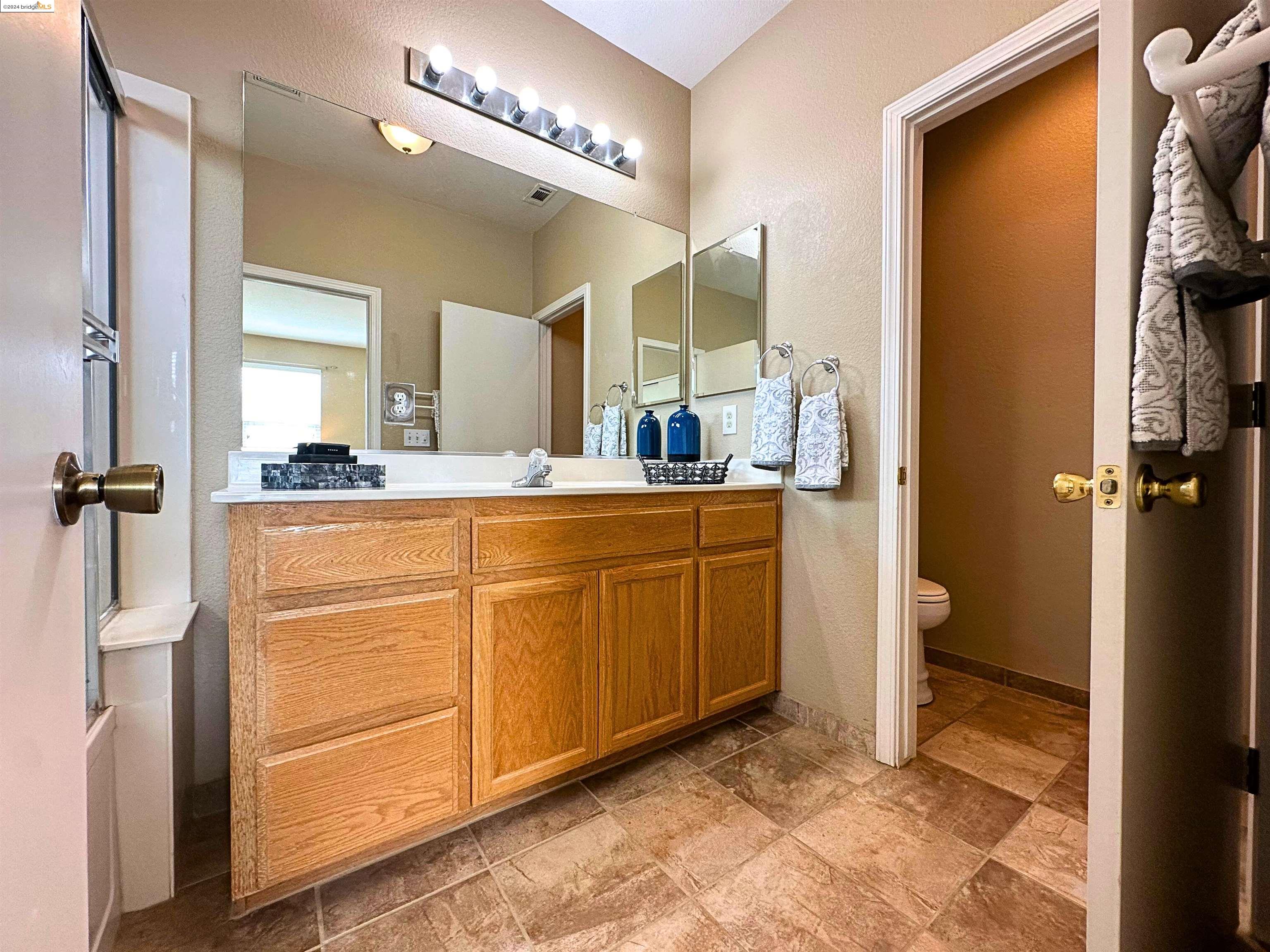 Detail Gallery Image 29 of 38 For 1189 Fiore Way, Manteca,  CA 95336 - 3 Beds | 2 Baths
