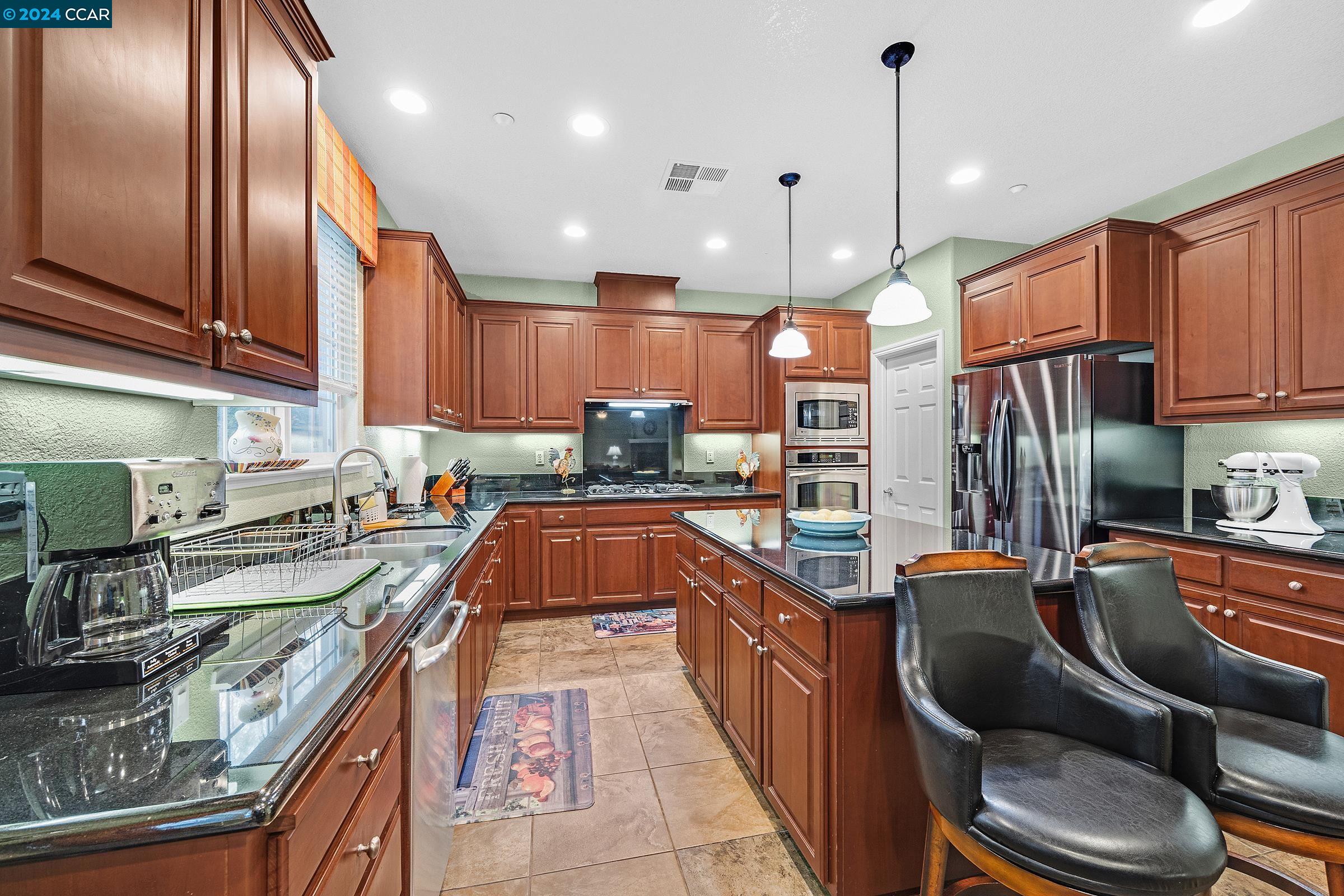 Detail Gallery Image 37 of 60 For 36 Calla Ct, Oakley,  CA 94561 - 5 Beds | 3/1 Baths