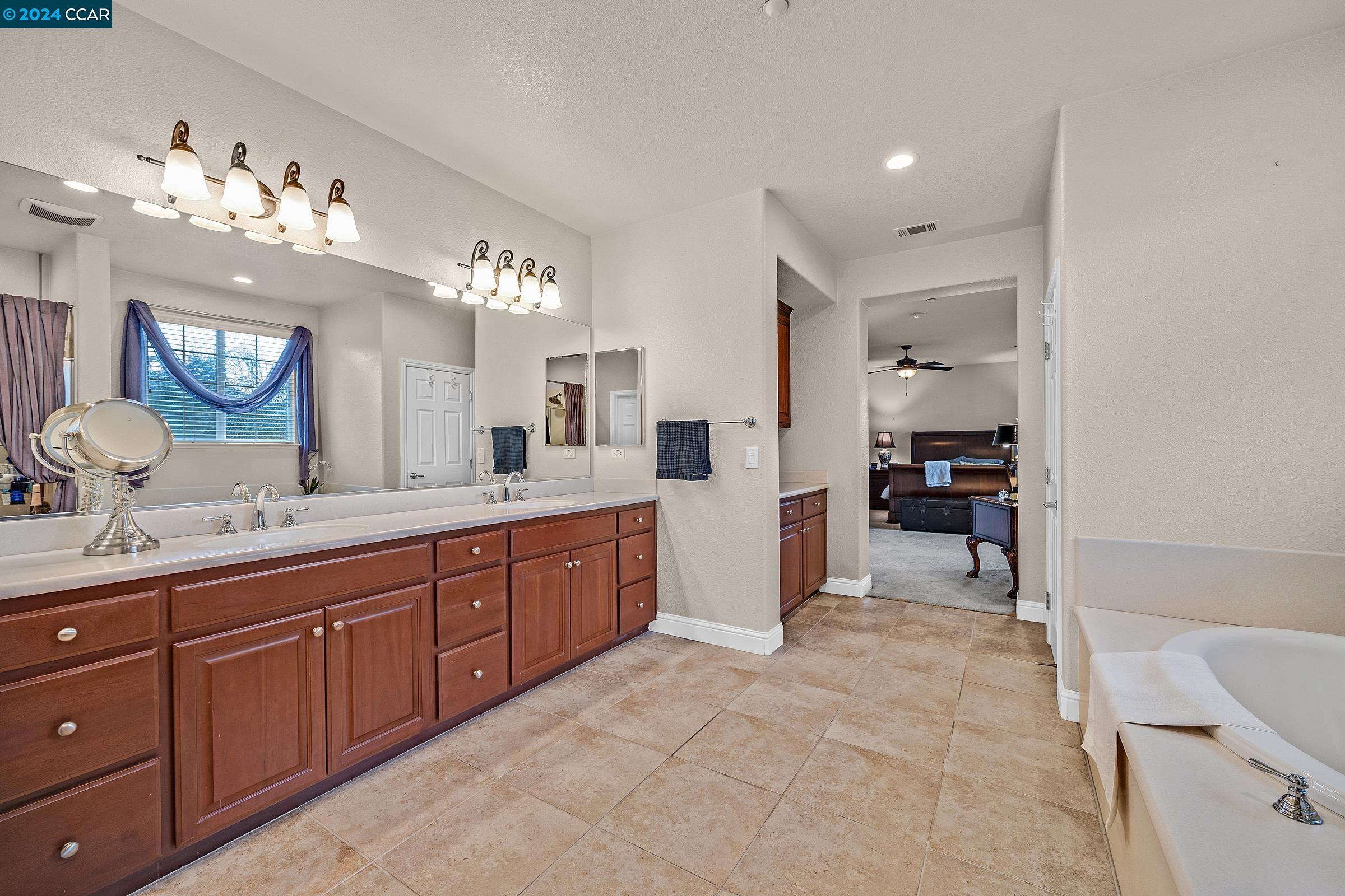 Detail Gallery Image 43 of 60 For 36 Calla Ct, Oakley,  CA 94561 - 5 Beds | 3/1 Baths