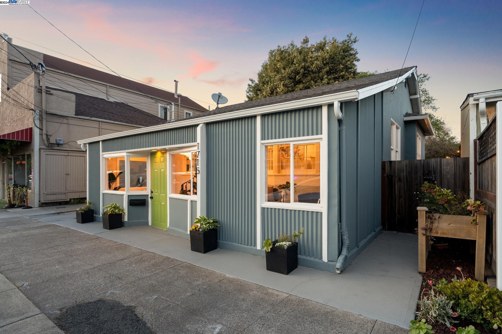 Detail Gallery Image 8 of 41 For 1715 Lincoln Avenue, Alameda,  CA 94501 - 1 Beds | 1 Baths