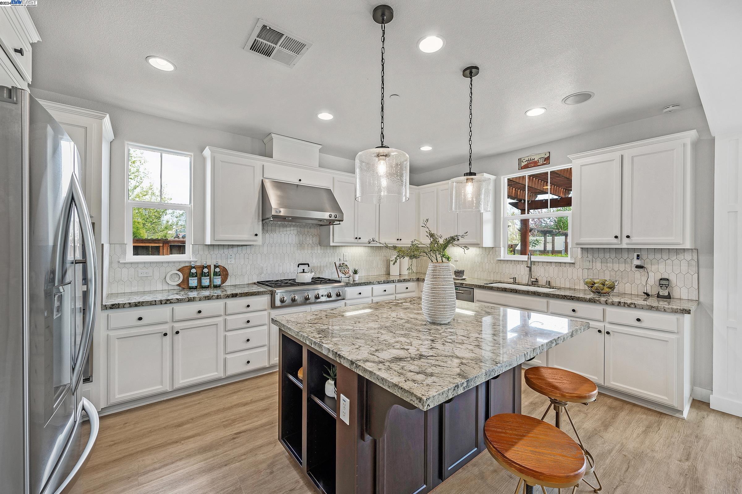Detail Gallery Image 21 of 53 For 3162 Lucca Cir, Livermore,  CA 94550 - 4 Beds | 3/1 Baths