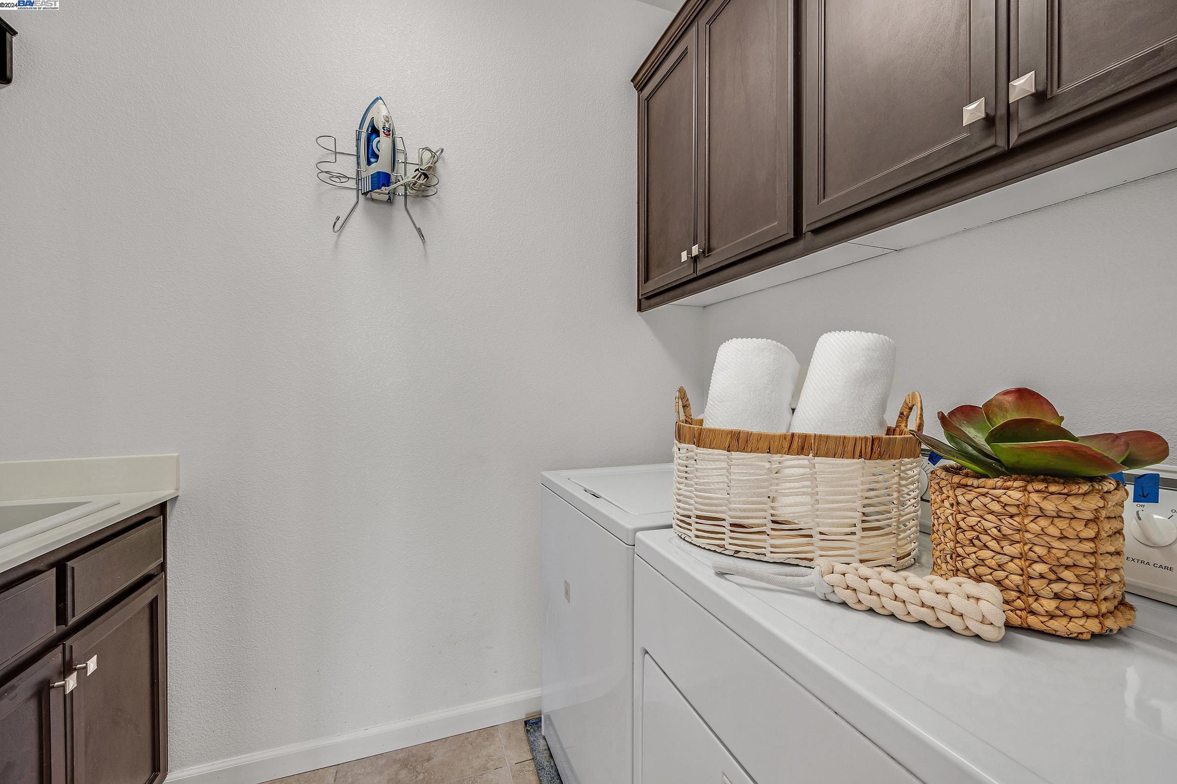 Detail Gallery Image 38 of 53 For 3162 Lucca Cir, Livermore,  CA 94550 - 4 Beds | 3/1 Baths