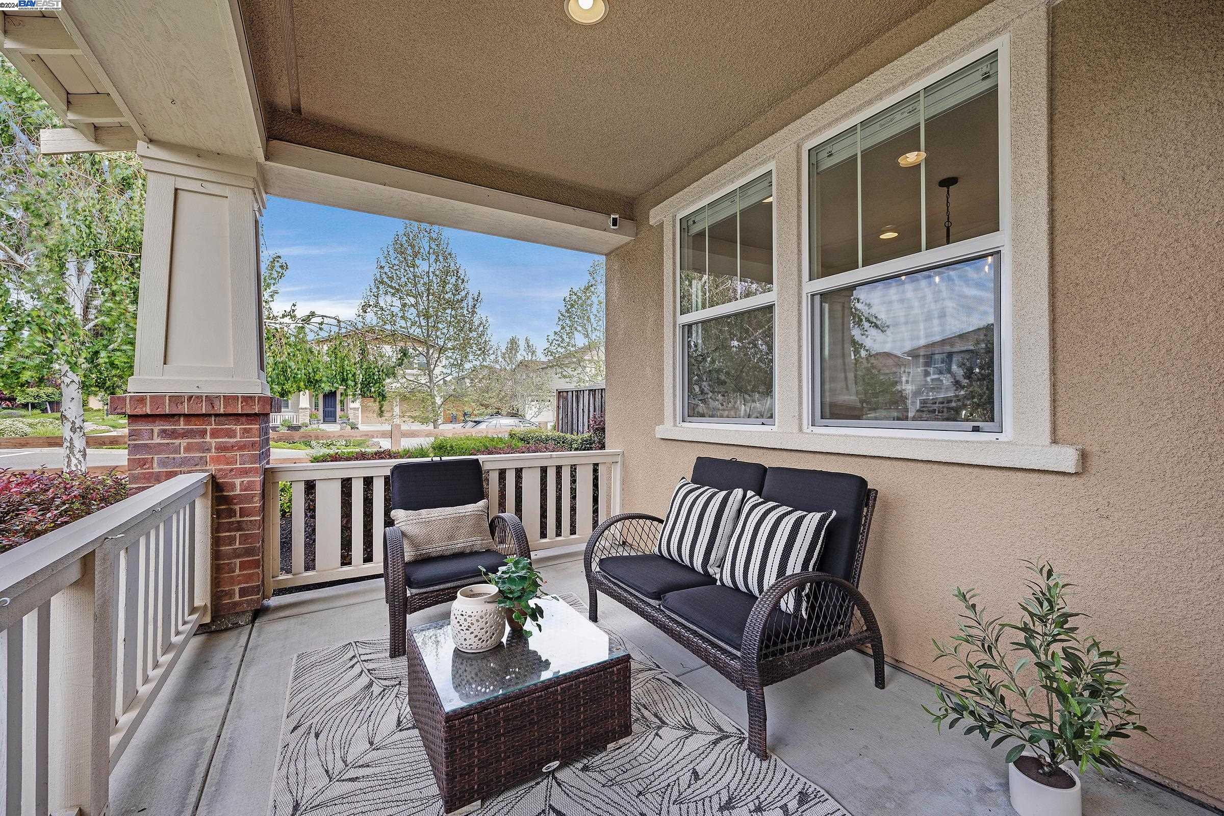 Detail Gallery Image 6 of 53 For 3162 Lucca Cir, Livermore,  CA 94550 - 4 Beds | 3/1 Baths