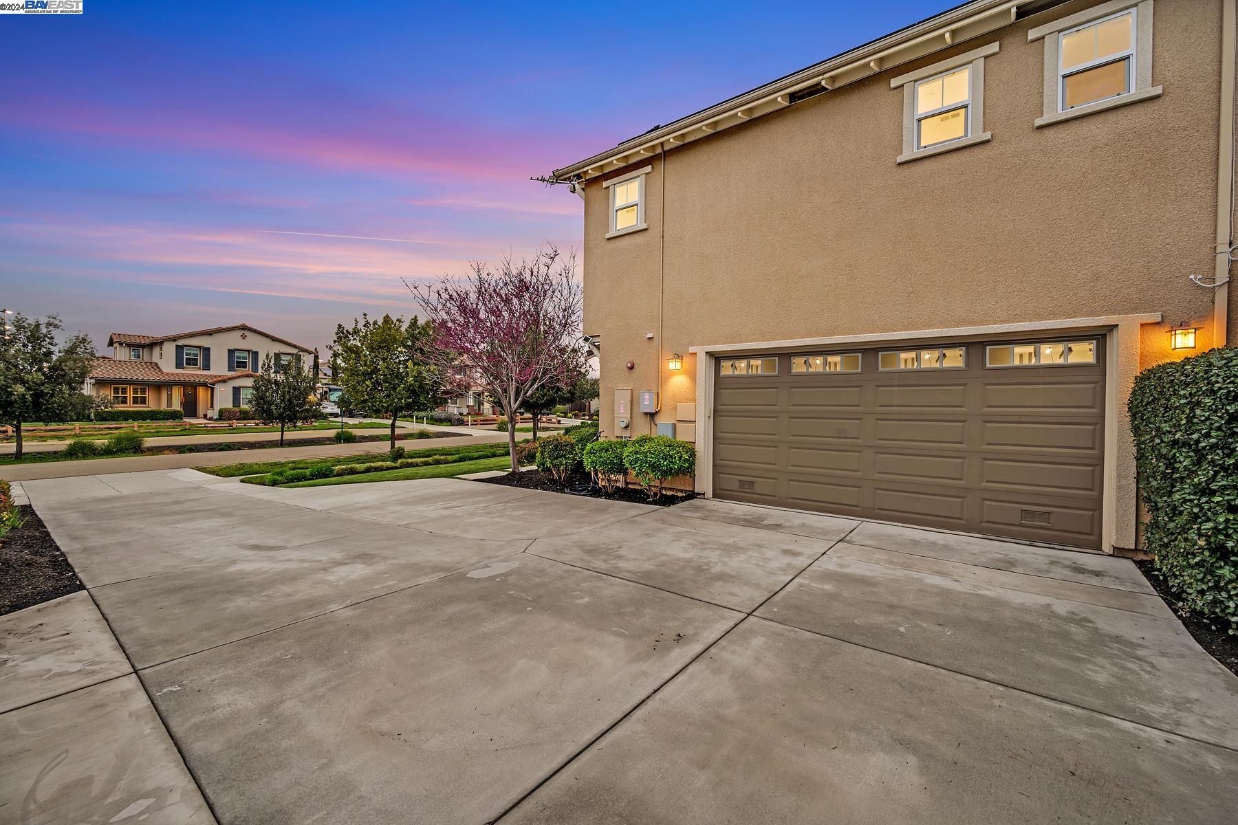 Detail Gallery Image 7 of 53 For 3162 Lucca Cir, Livermore,  CA 94550 - 4 Beds | 3/1 Baths